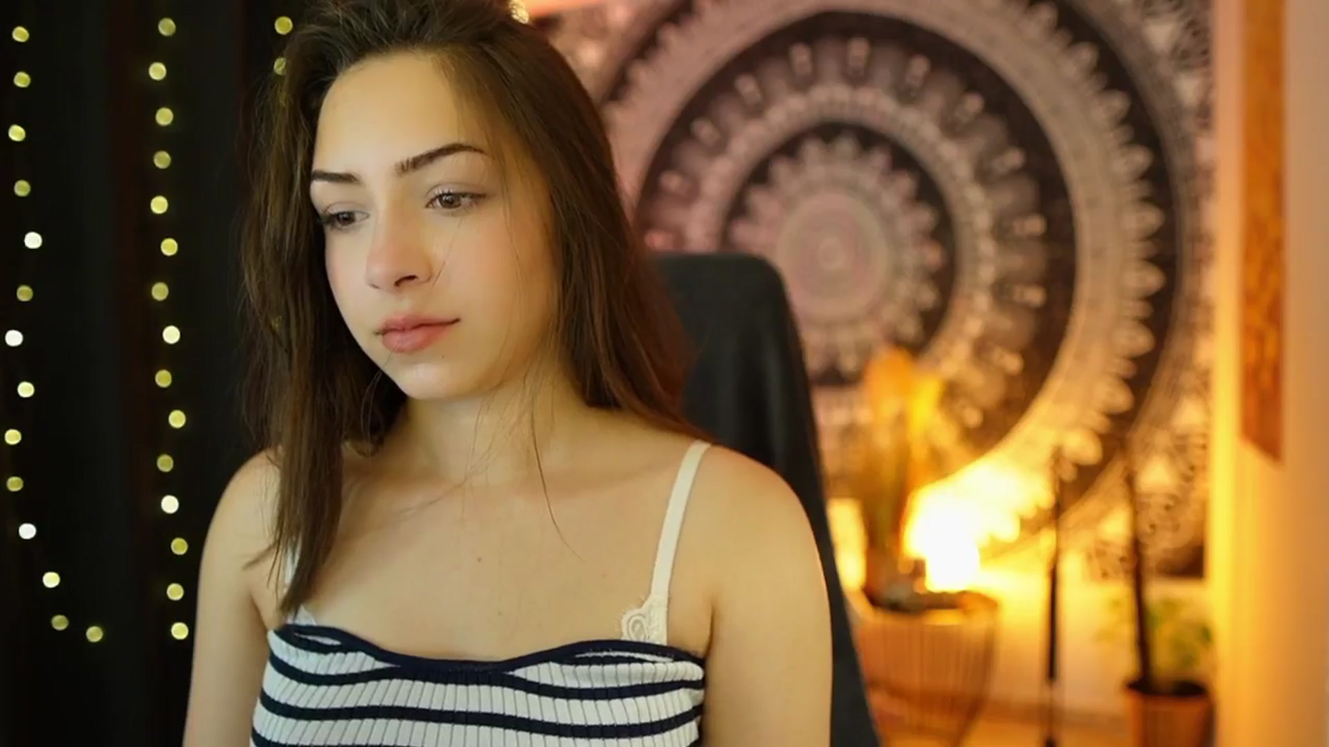 Gallery image thumbnail from Briar__Rose's myfreecams stream on, 05/30/2024, 13:30 image 5 of 20