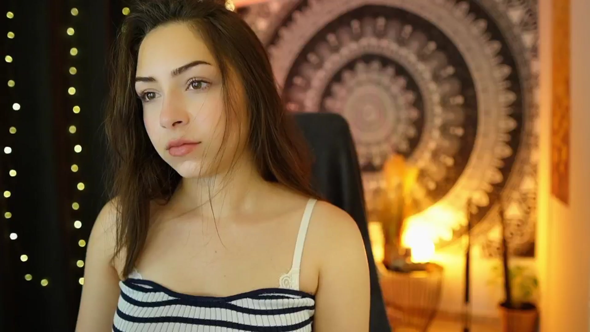 Gallery image thumbnail from Briar__Rose's myfreecams stream on, 05/30/2024, 13:30 image 6 of 20