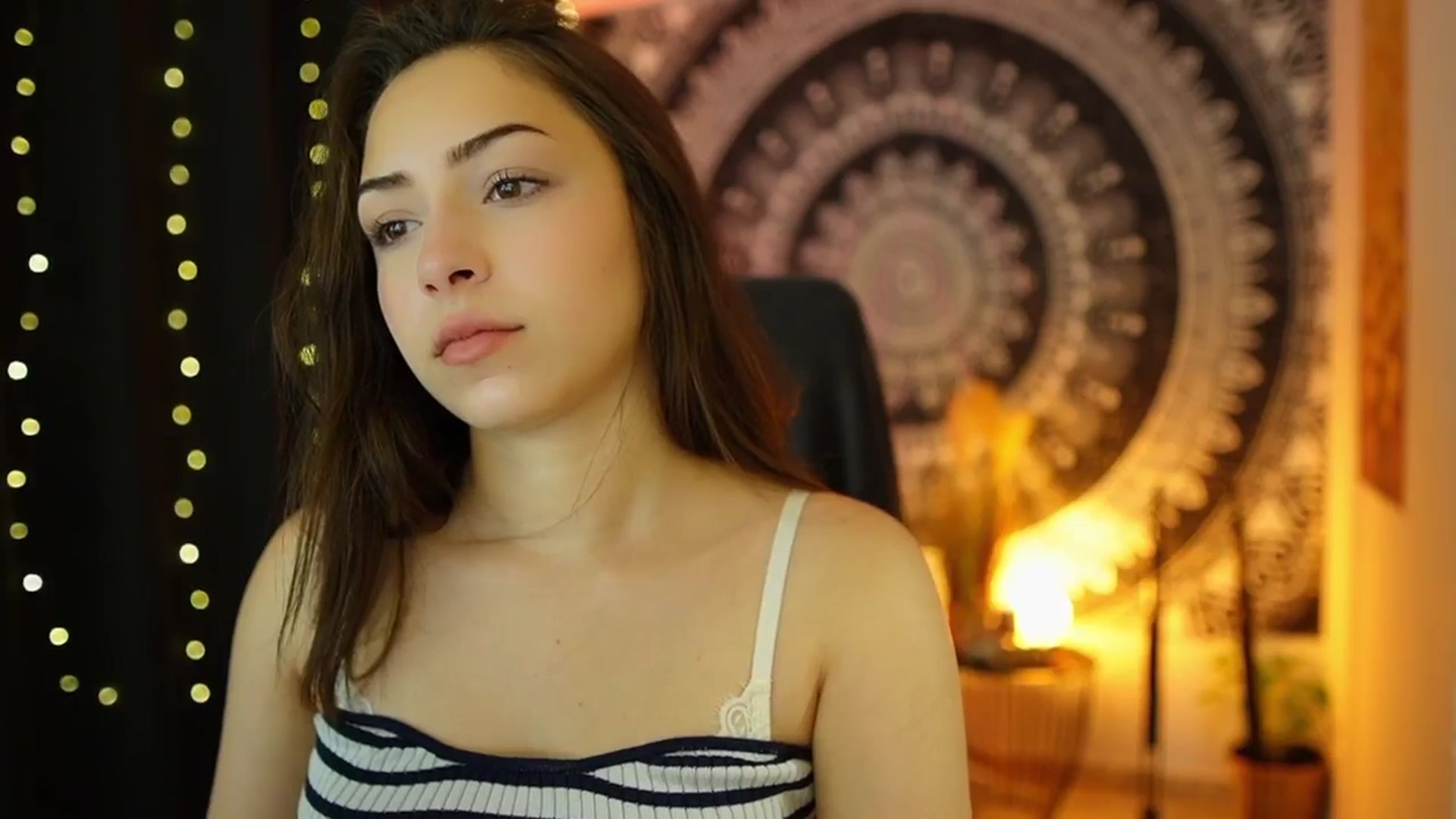 Gallery image thumbnail from Briar__Rose's myfreecams stream on, 05/30/2024, 13:30 image 9 of 20