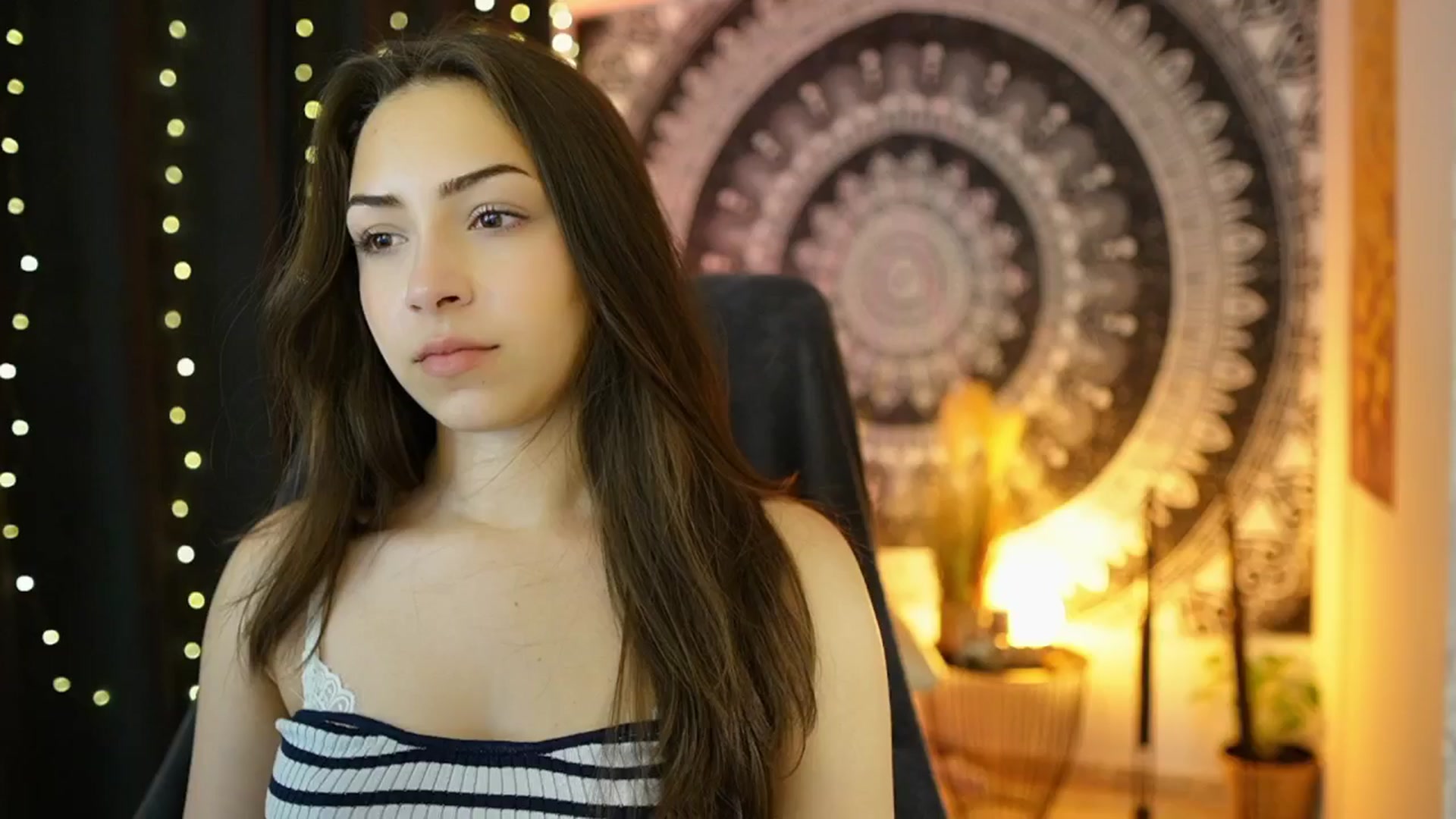 Gallery image thumbnail from Briar__Rose's myfreecams stream on, 05/30/2024, 15:07 image 9 of 20