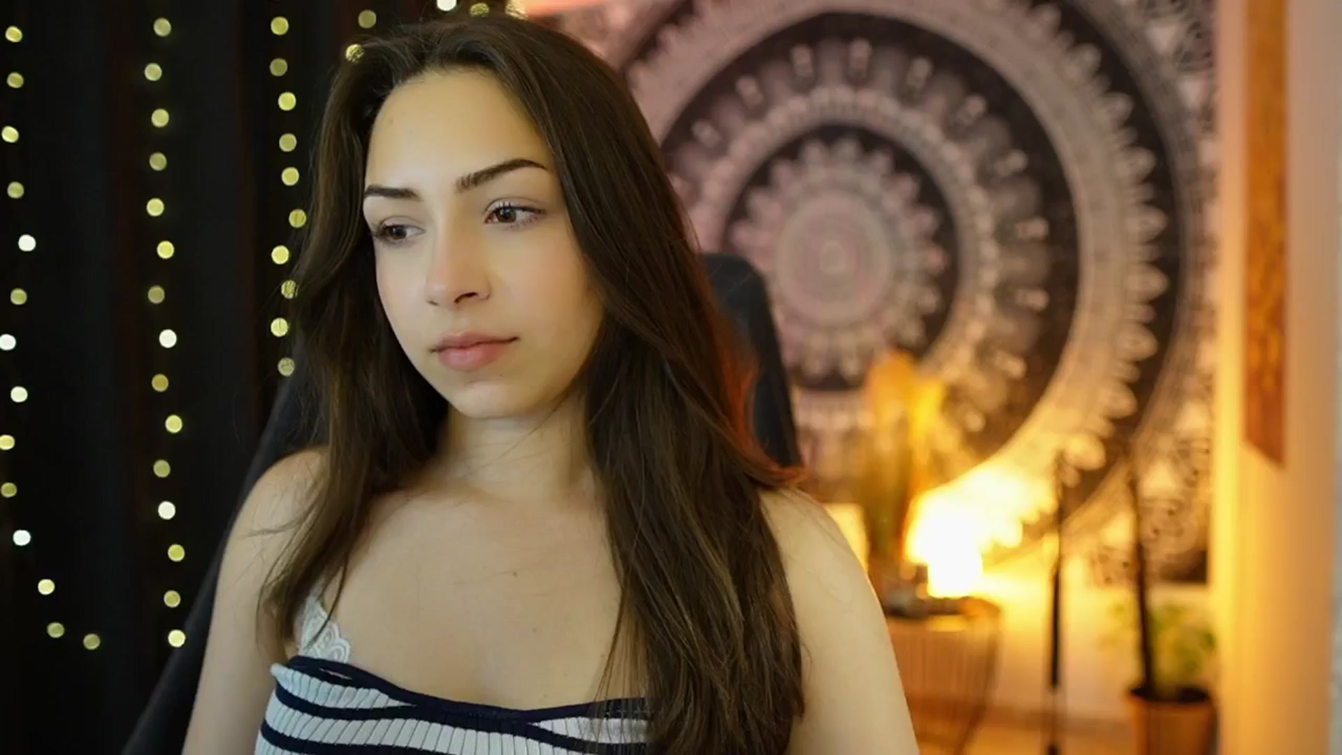 Gallery image thumbnail from Briar__Rose's myfreecams stream on, 05/30/2024, 15:07 image 7 of 20