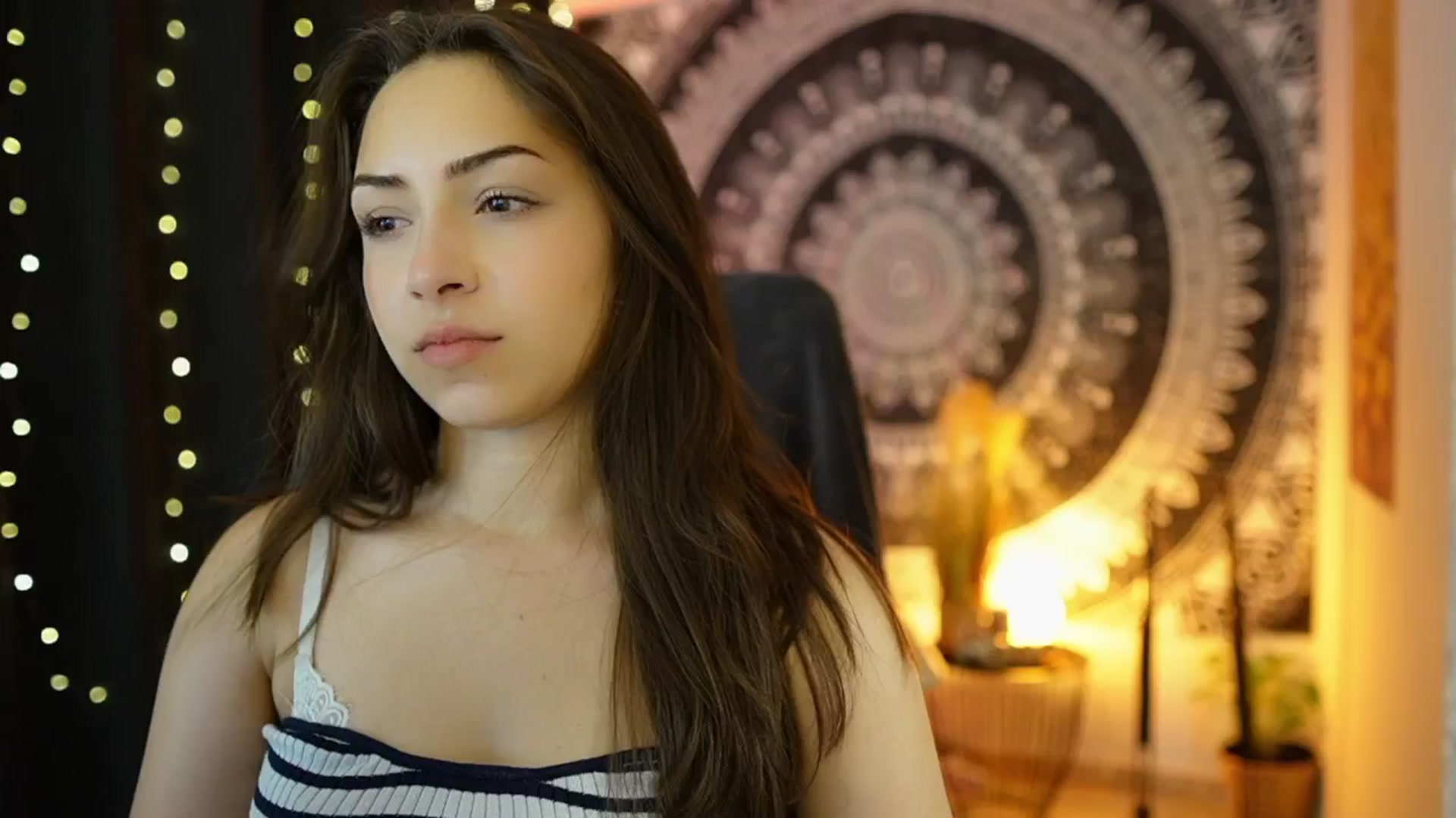 Gallery image thumbnail from Briar__Rose's myfreecams stream on, 05/30/2024, 15:07 image 13 of 20