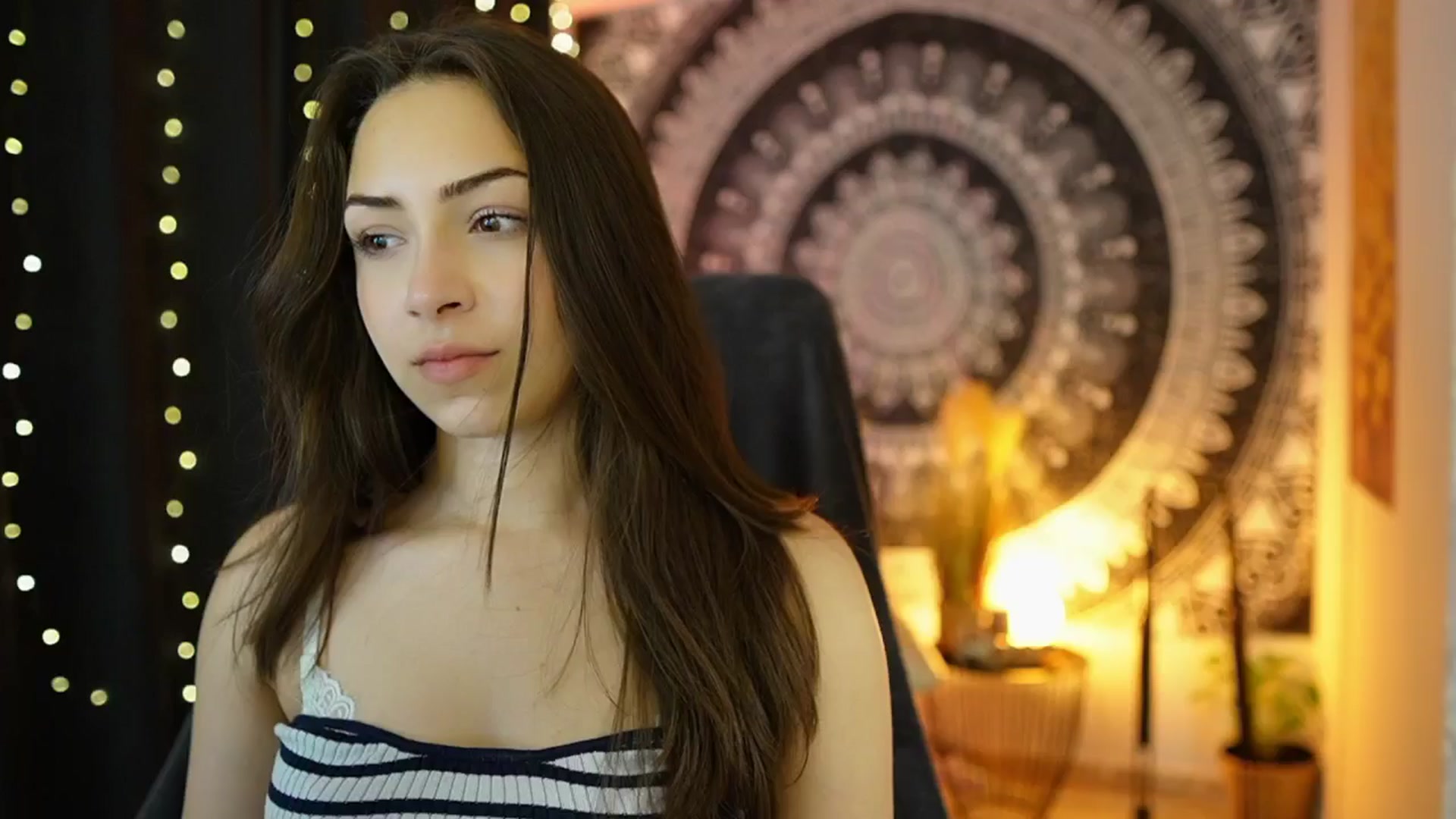Gallery image thumbnail from Briar__Rose's myfreecams stream on, 05/30/2024, 15:07 image 11 of 20