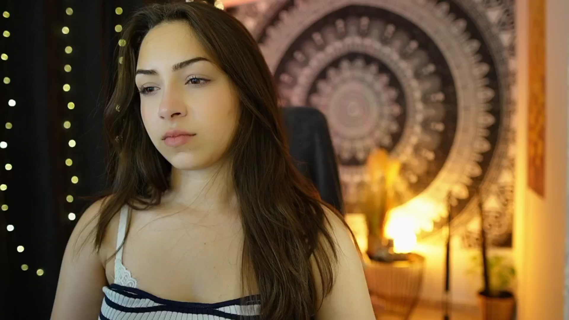 Gallery image thumbnail from Briar__Rose's myfreecams stream on, 05/30/2024, 15:07 image 14 of 20