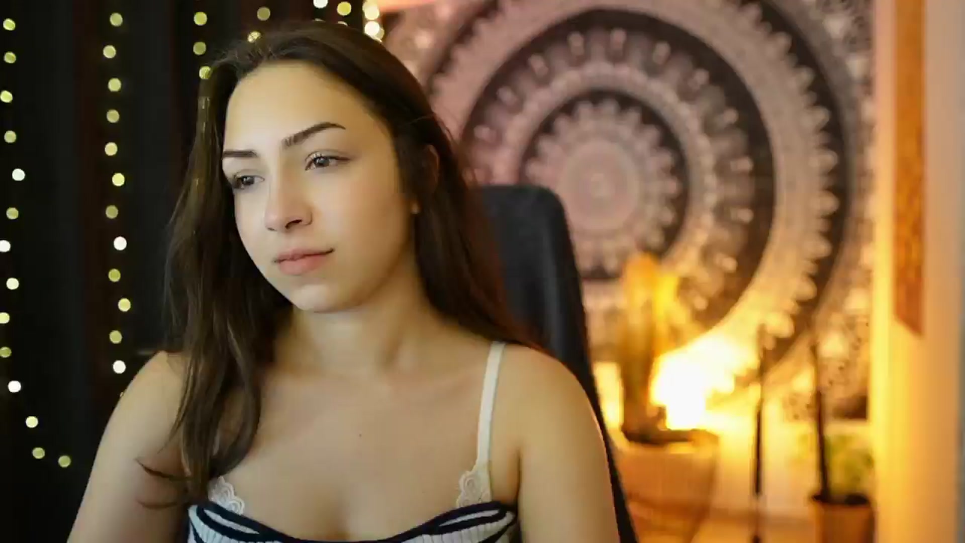 Gallery image thumbnail from Briar__Rose's myfreecams stream on, 05/30/2024, 16:23 image 8 of 20