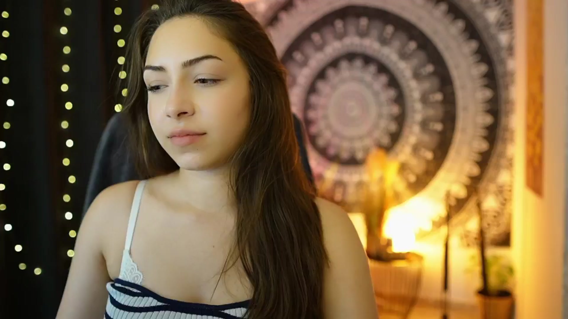 Gallery image thumbnail from Briar__Rose's myfreecams stream on, 05/30/2024, 16:56 image 16 of 20