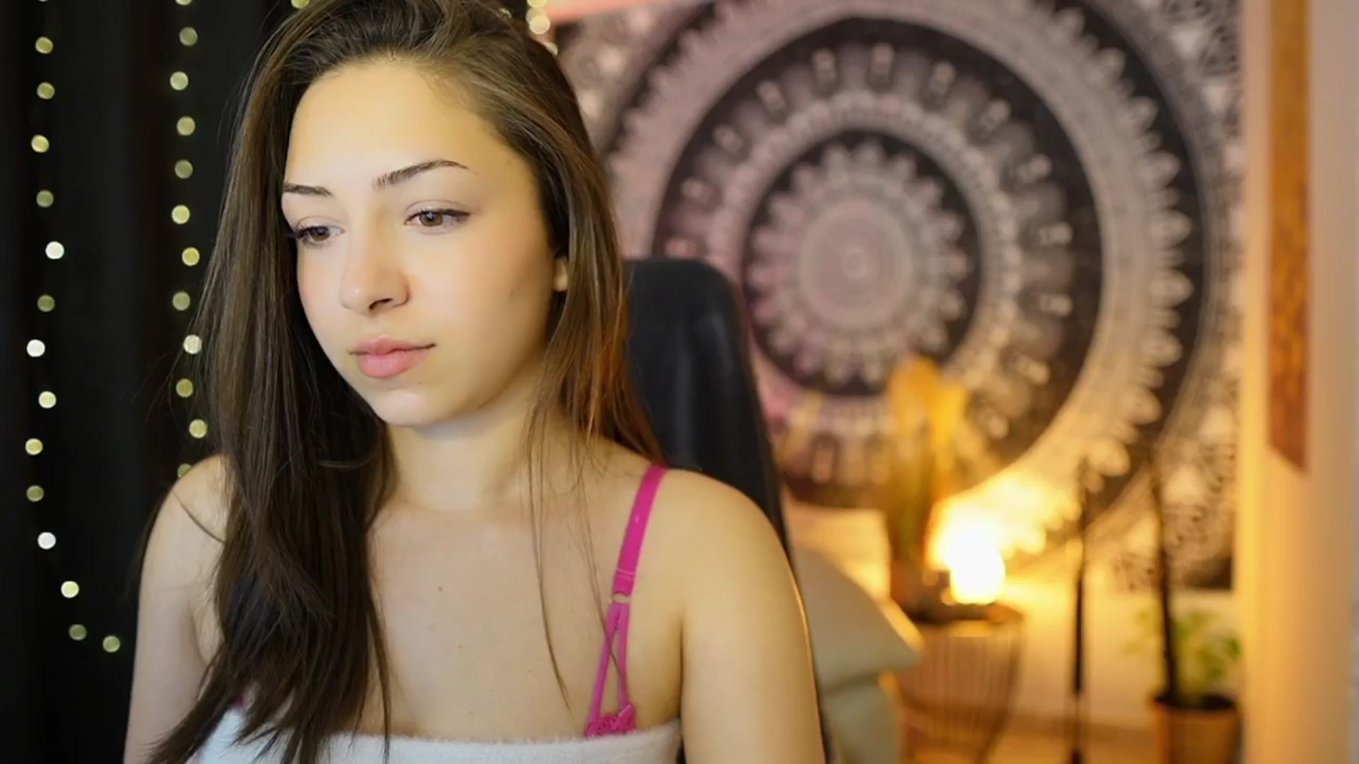 Gallery image thumbnail from Briar__Rose's myfreecams stream on, 06/01/2024, 15:14 image 9 of 20
