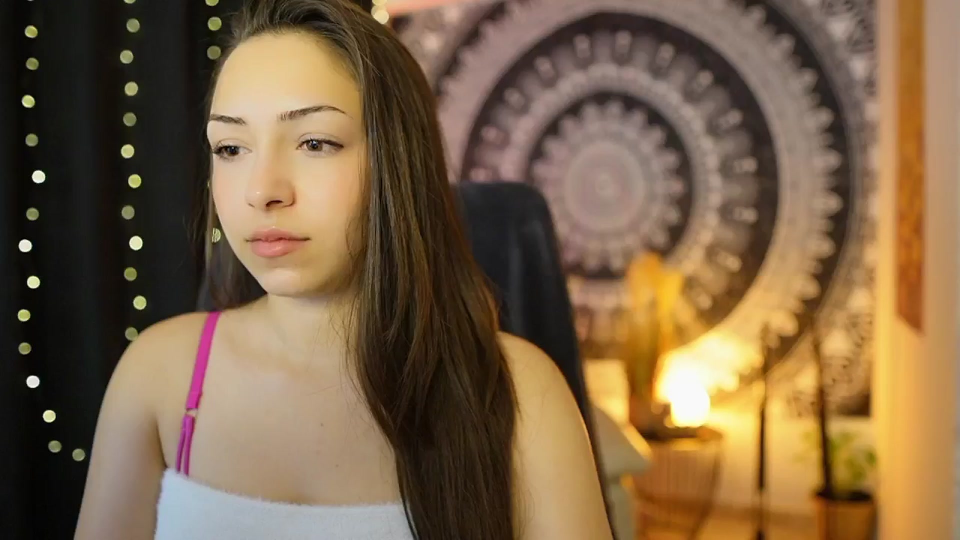 Gallery image thumbnail from Briar__Rose's myfreecams stream on, 06/01/2024, 15:14 image 19 of 20