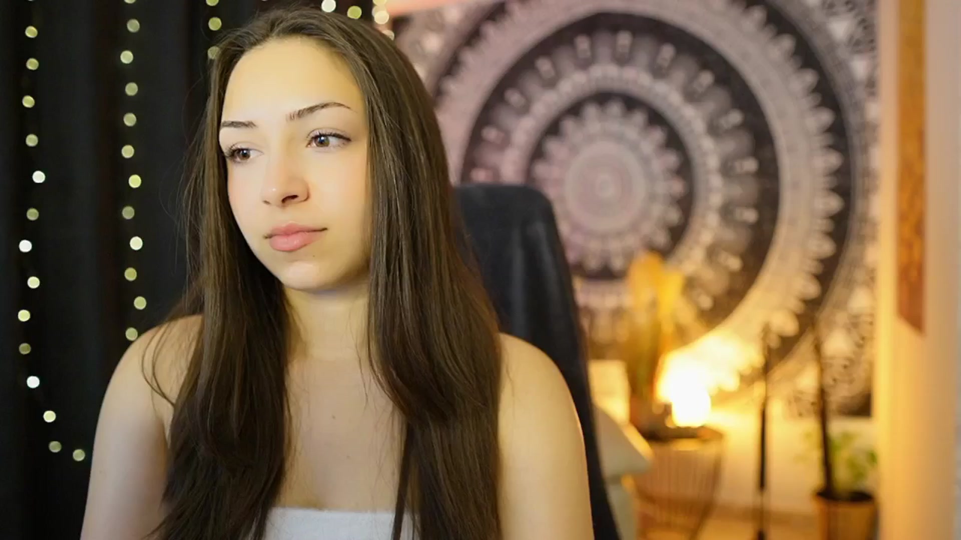 Gallery image thumbnail from Briar__Rose's myfreecams stream on, 06/01/2024, 15:14 image 6 of 20