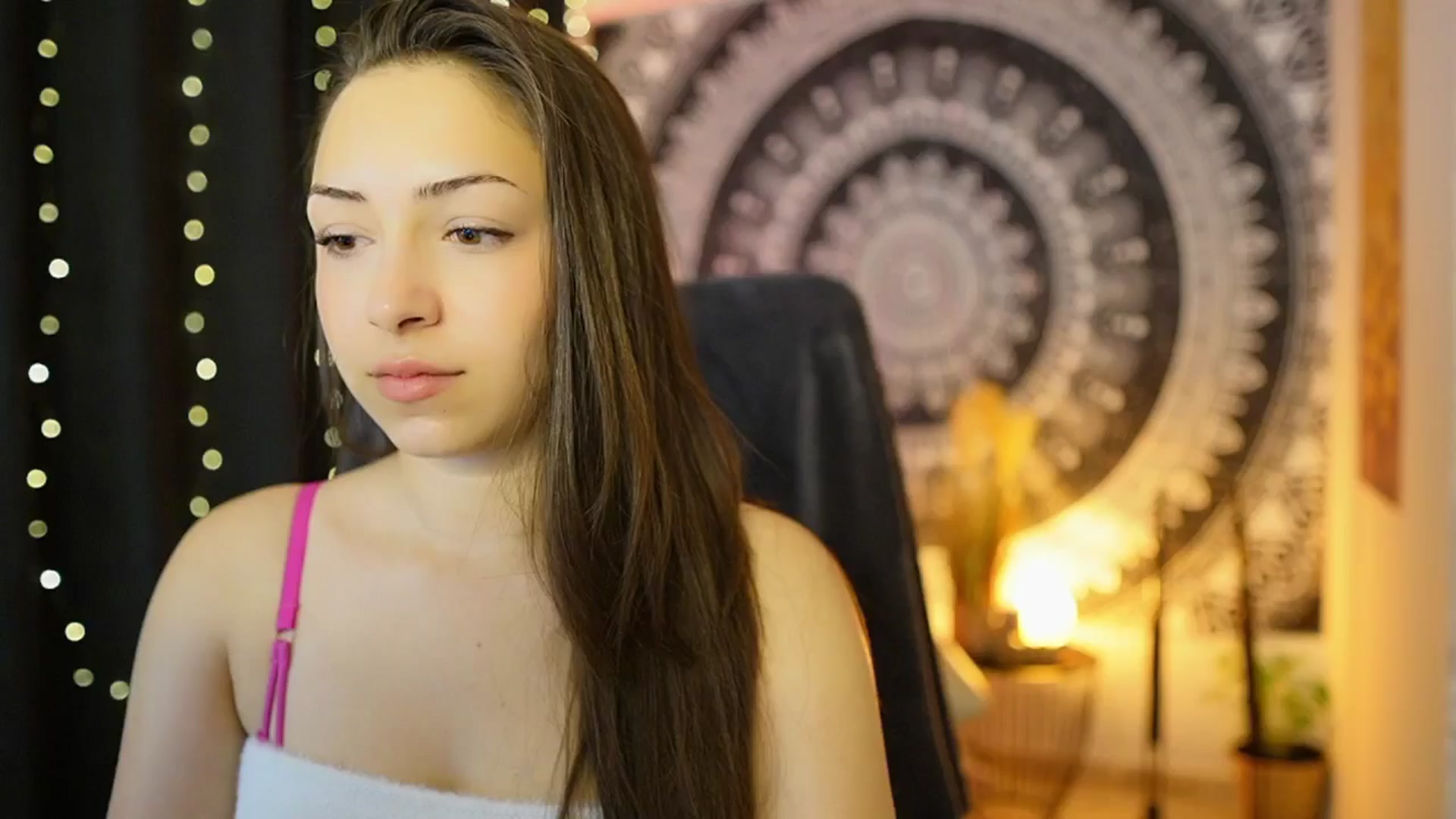 Gallery image thumbnail from Briar__Rose's myfreecams stream on, 06/01/2024, 15:14 image 16 of 20