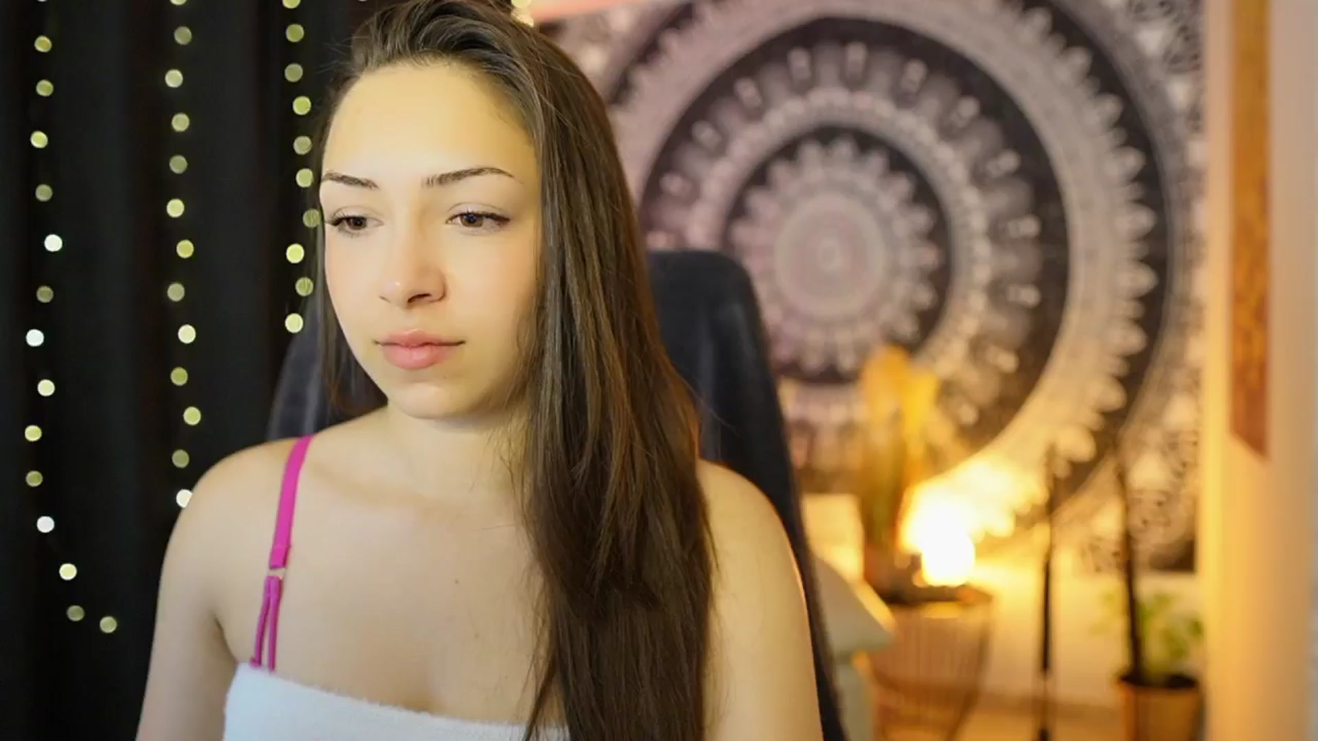 Gallery image thumbnail from Briar__Rose's myfreecams stream on, 06/01/2024, 15:14 image 18 of 20