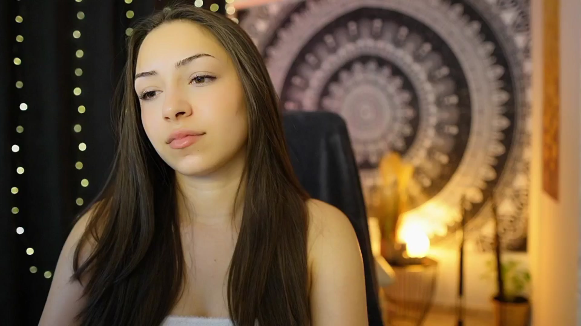 Gallery image thumbnail from Briar__Rose's myfreecams stream on, 06/01/2024, 15:14 image 5 of 20