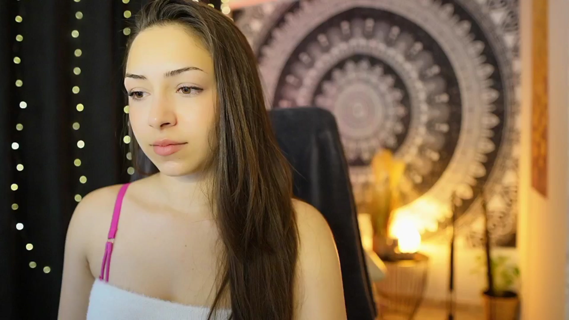 Gallery image thumbnail from Briar__Rose's myfreecams stream on, 06/01/2024, 15:14 image 17 of 20