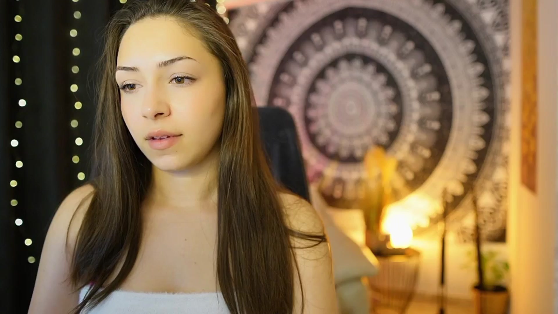 Gallery image thumbnail from Briar__Rose's myfreecams stream on, 06/01/2024, 18:00 image 19 of 20