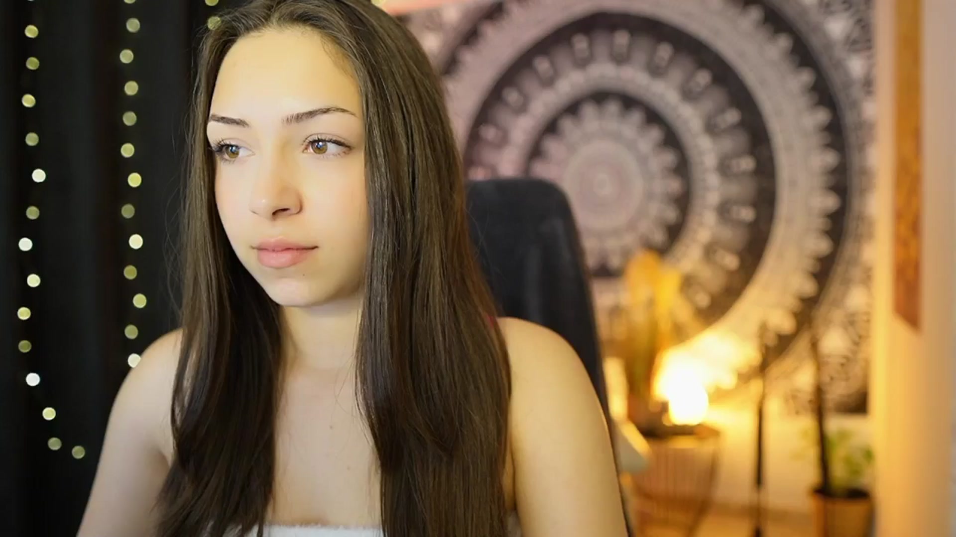 Gallery image thumbnail from Briar__Rose's myfreecams stream on, 06/01/2024, 18:00 image 1 of 20
