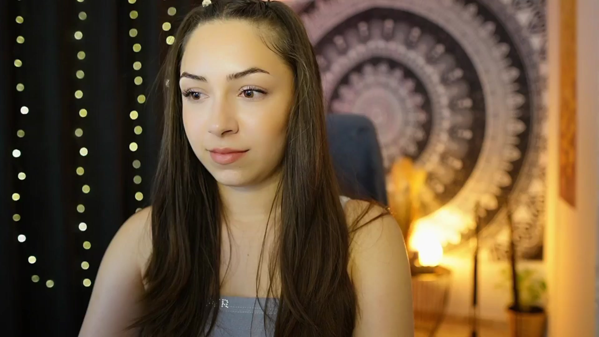 Gallery image thumbnail from Briar__Rose's myfreecams stream on, 06/02/2024, 16:40 image 16 of 20