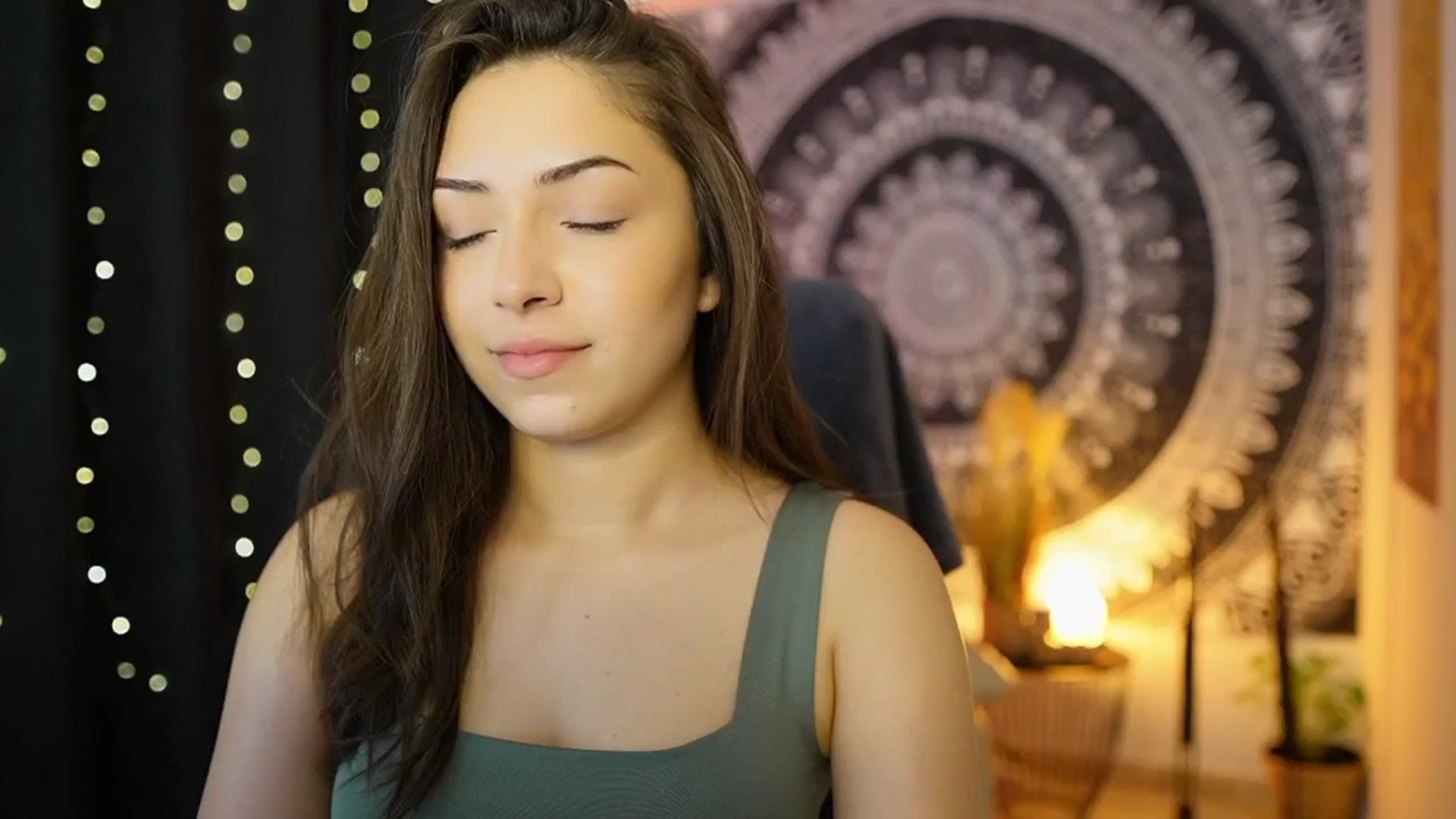 Gallery image thumbnail from Briar__Rose's myfreecams stream on, 06/04/2024, 13:46 image 16 of 20