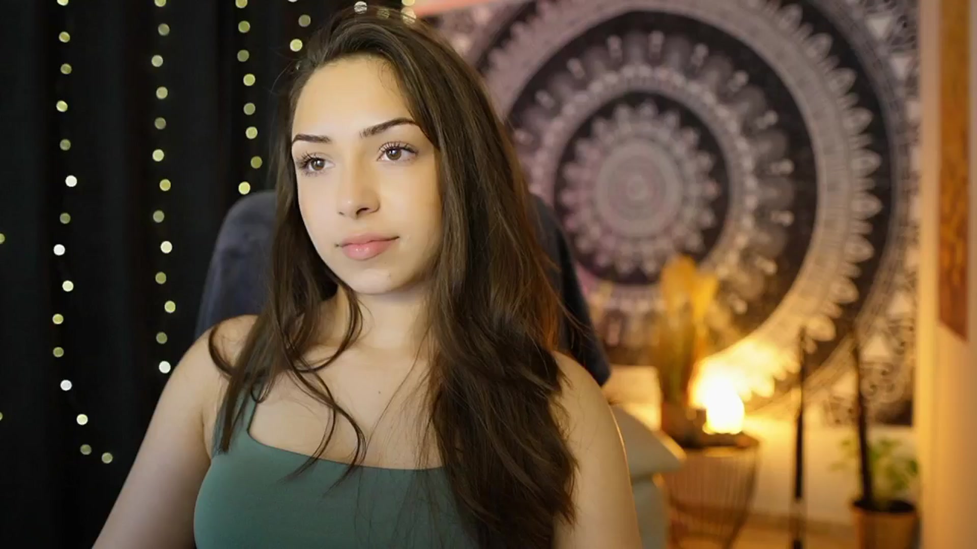 Gallery image thumbnail from Briar__Rose's myfreecams stream on, 06/04/2024, 15:14 image 17 of 20