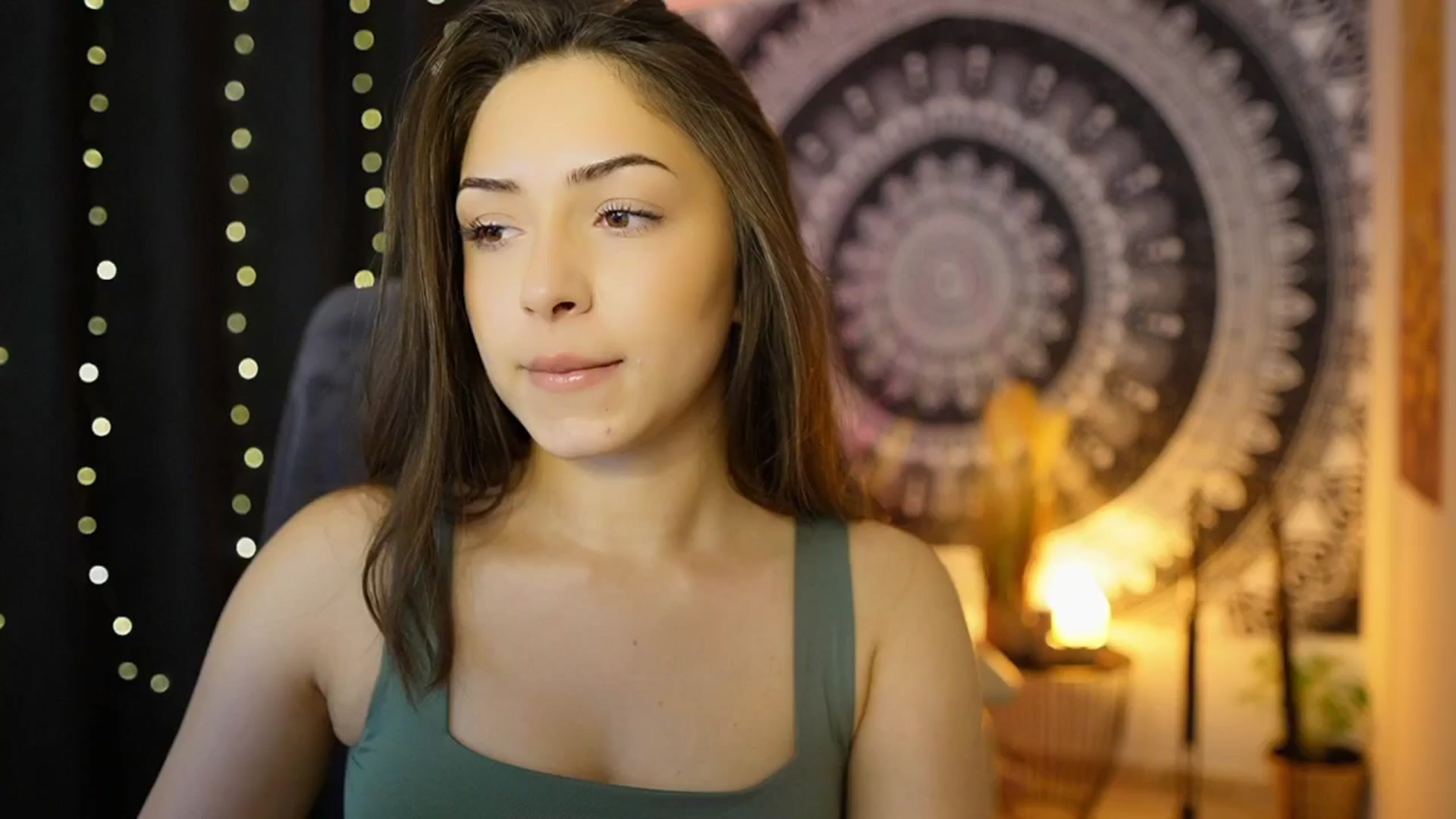 Gallery image thumbnail from Briar__Rose's myfreecams stream on, 06/04/2024, 15:30 image 4 of 20