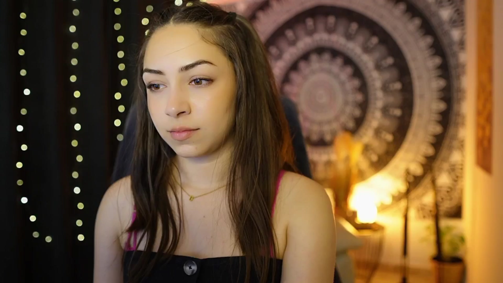 Gallery image thumbnail from Briar__Rose's myfreecams stream on, 06/06/2024, 14:57 image 15 of 20