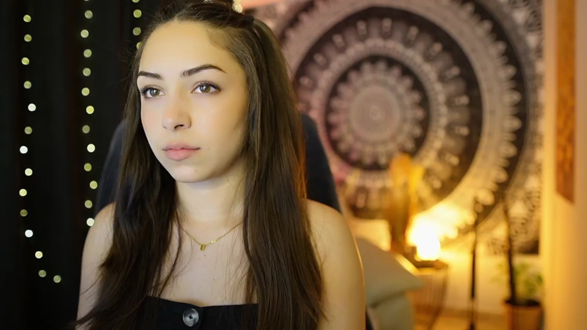 Gallery image thumbnail from Briar__Rose's myfreecams stream on, 06/06/2024, 14:57 image 1 of 20