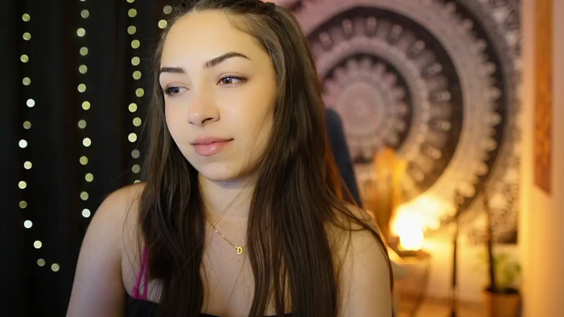 Gallery image thumbnail from Briar__Rose's myfreecams stream on, 06/06/2024, 14:57 image 18 of 20