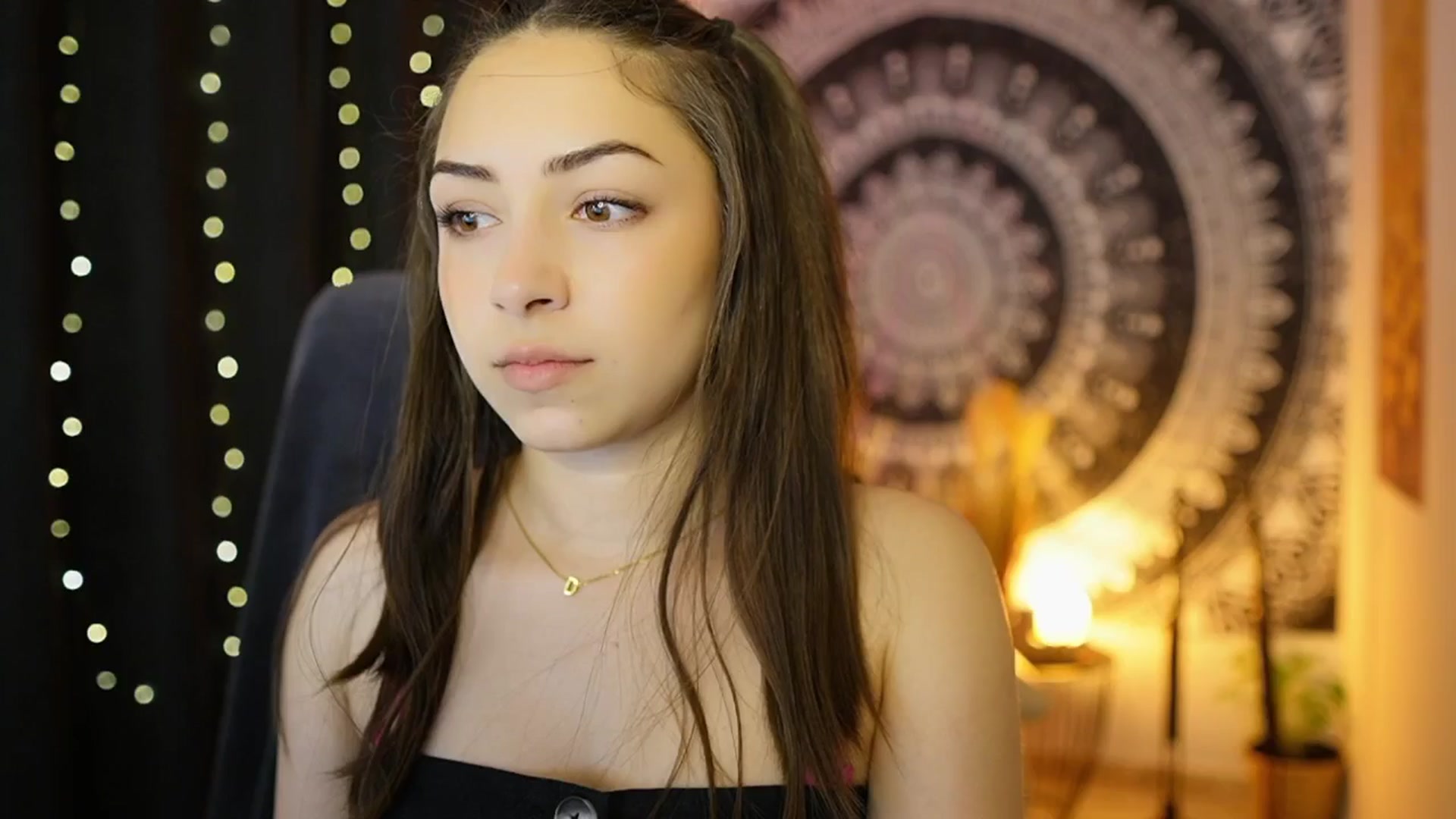 Gallery image thumbnail from Briar__Rose's myfreecams stream on, 06/06/2024, 14:57 image 11 of 20