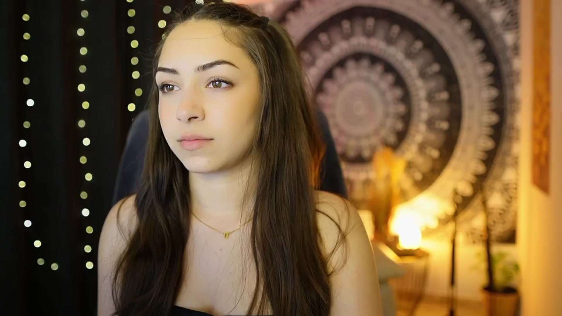 Gallery image thumbnail from Briar__Rose's myfreecams stream on, 06/06/2024, 14:57 image 5 of 20