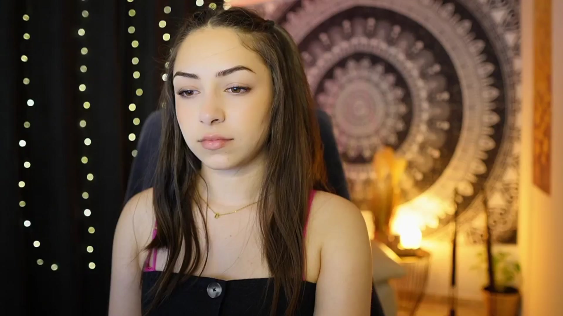 Gallery image thumbnail from Briar__Rose's myfreecams stream on, 06/06/2024, 14:57 image 14 of 20