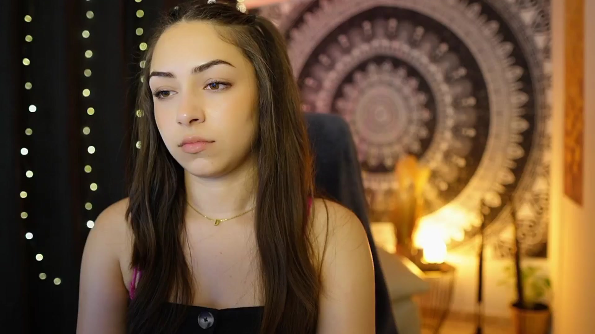 Gallery image thumbnail from Briar__Rose's myfreecams stream on, 06/06/2024, 16:38 image 17 of 20
