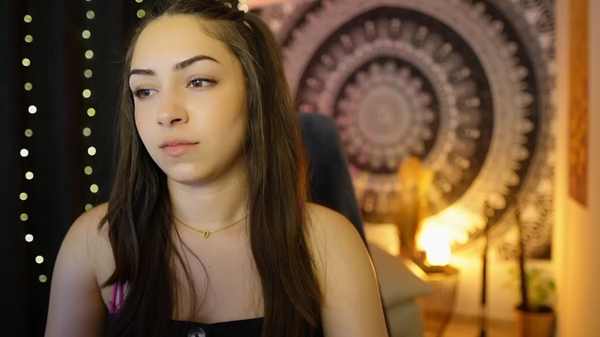 Gallery image thumbnail from Briar__Rose's myfreecams stream on, 06/06/2024, 16:38 image 13 of 20