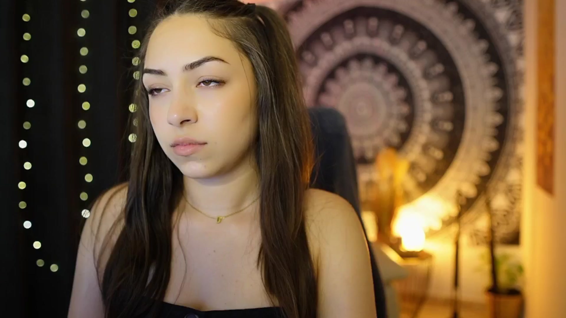 Gallery image thumbnail from Briar__Rose's myfreecams stream on, 06/06/2024, 16:38 image 4 of 20