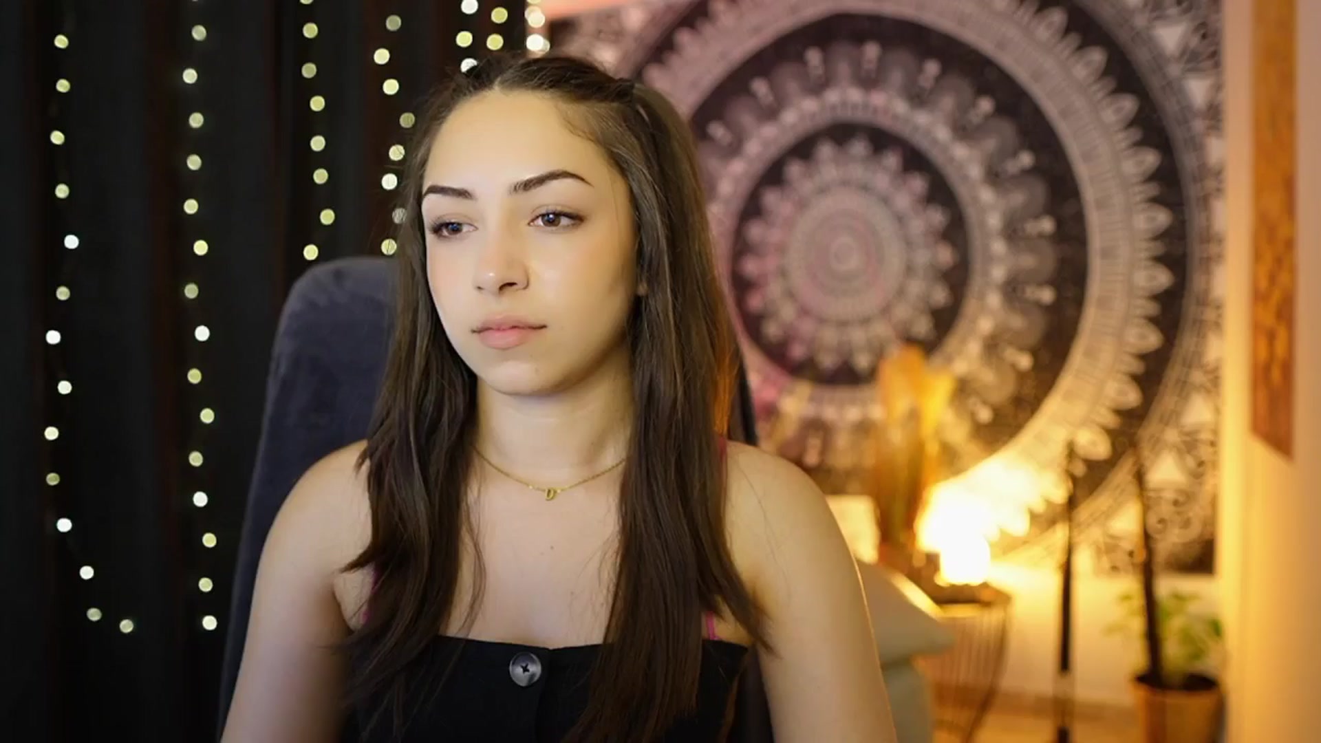 Gallery image thumbnail from Briar__Rose's myfreecams stream on, 06/06/2024, 16:38 image 7 of 20