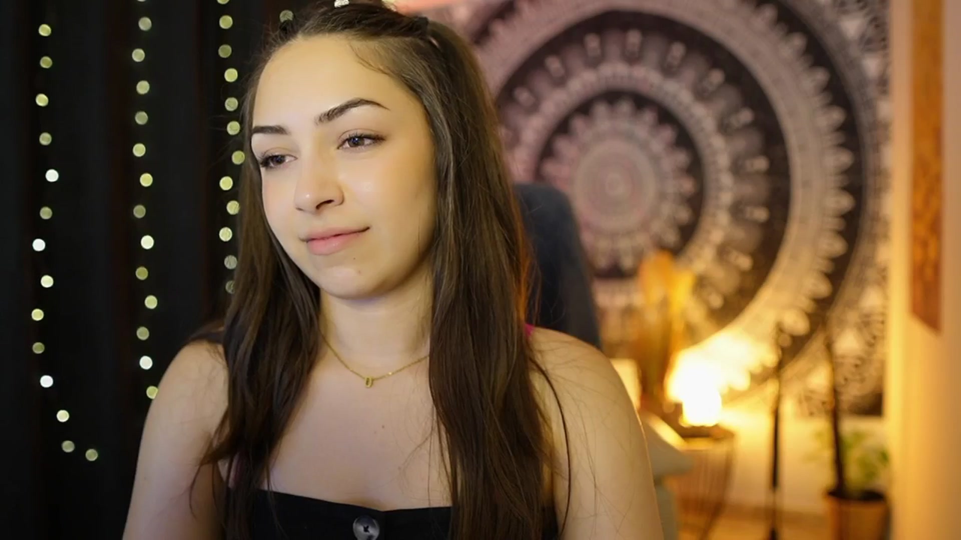 Gallery image thumbnail from Briar__Rose's myfreecams stream on, 06/06/2024, 17:58 image 7 of 20