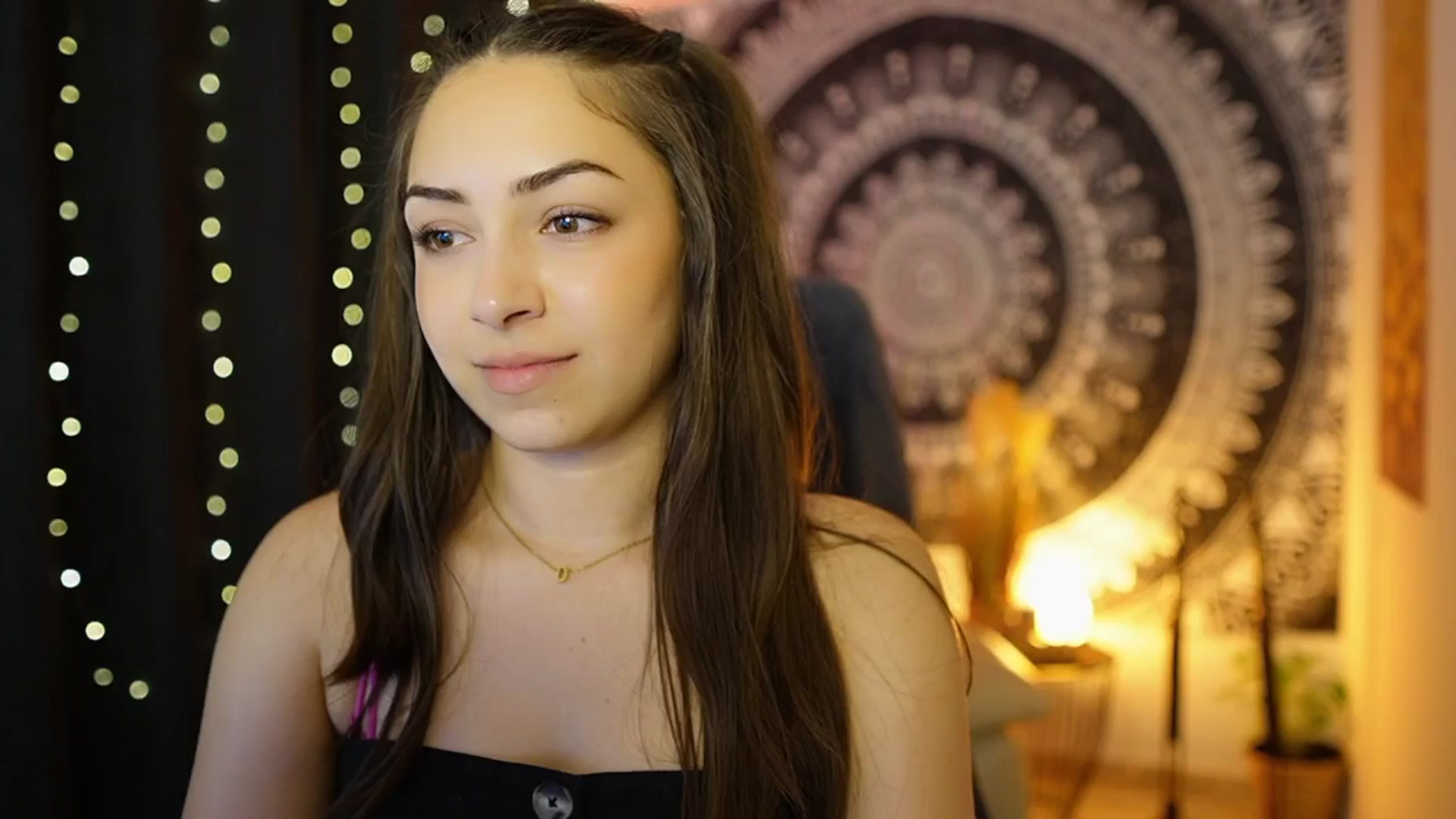 Gallery image thumbnail from Briar__Rose's myfreecams stream on, 06/06/2024, 17:58 image 2 of 20