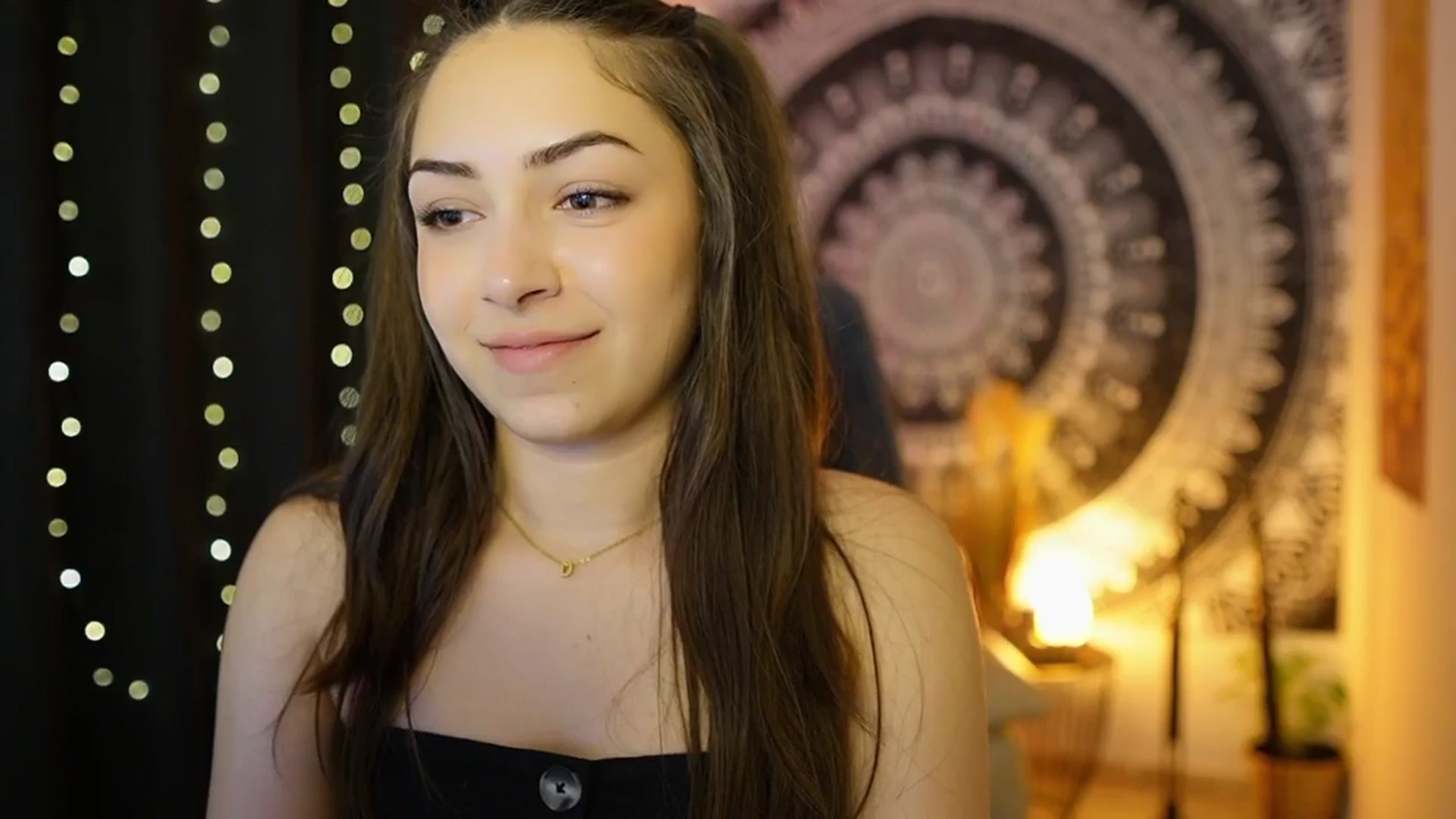 Gallery image thumbnail from Briar__Rose's myfreecams stream on, 06/06/2024, 17:58 image 10 of 20