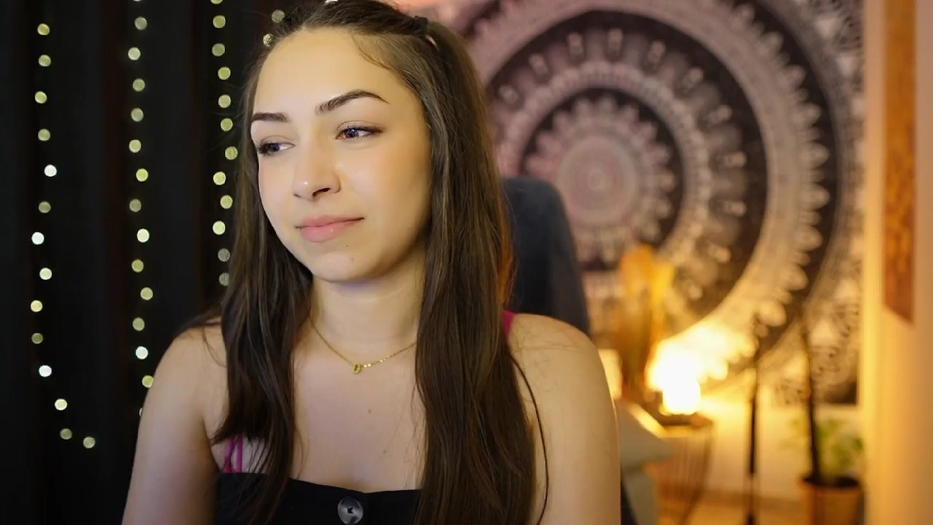 Gallery image thumbnail from Briar__Rose's myfreecams stream on, 06/06/2024, 17:58 image 13 of 20