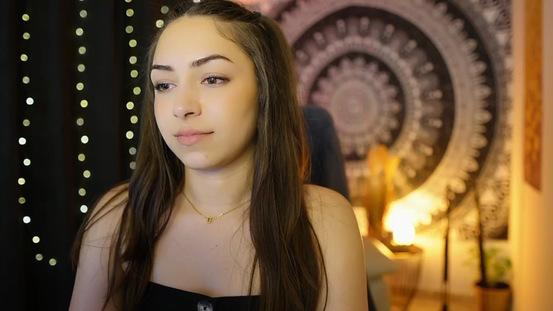 Gallery image thumbnail from Briar__Rose's myfreecams stream on, 06/06/2024, 17:58 image 19 of 20