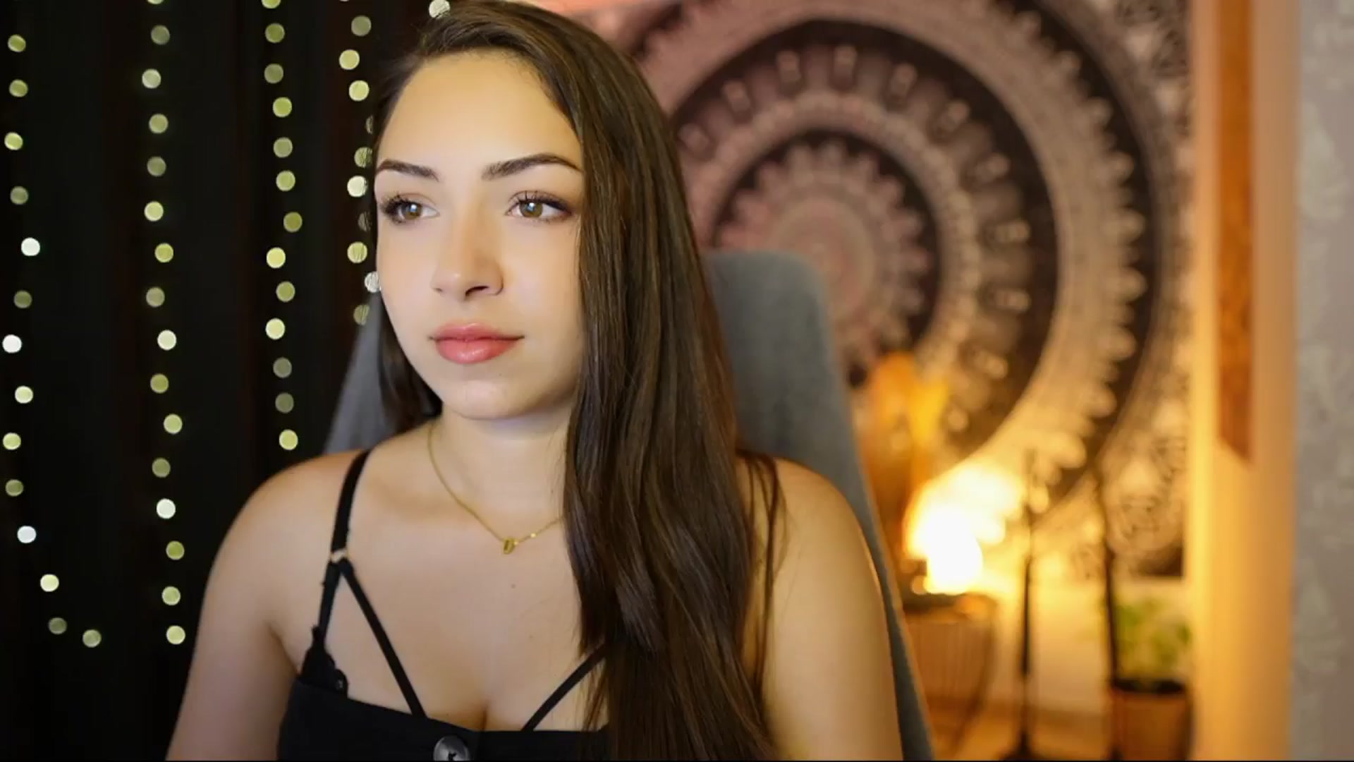 Gallery image thumbnail from Briar__Rose's myfreecams stream on, 06/13/2024, 15:22 image 3 of 20