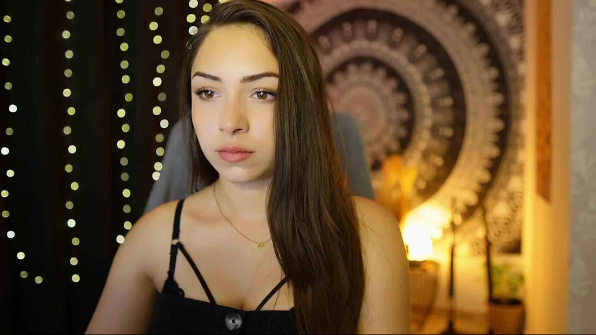 Gallery image thumbnail from Briar__Rose's myfreecams stream on, 06/13/2024, 16:34 image 15 of 20