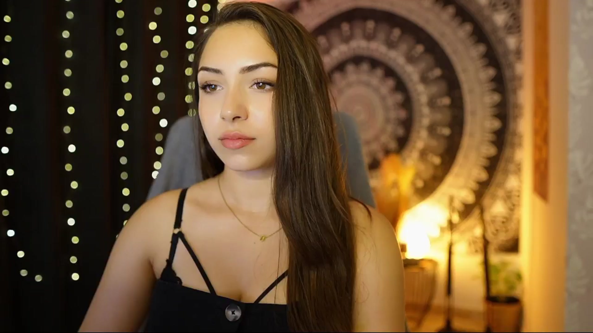 Gallery image thumbnail from Briar__Rose's myfreecams stream on, 06/13/2024, 16:34 image 6 of 20