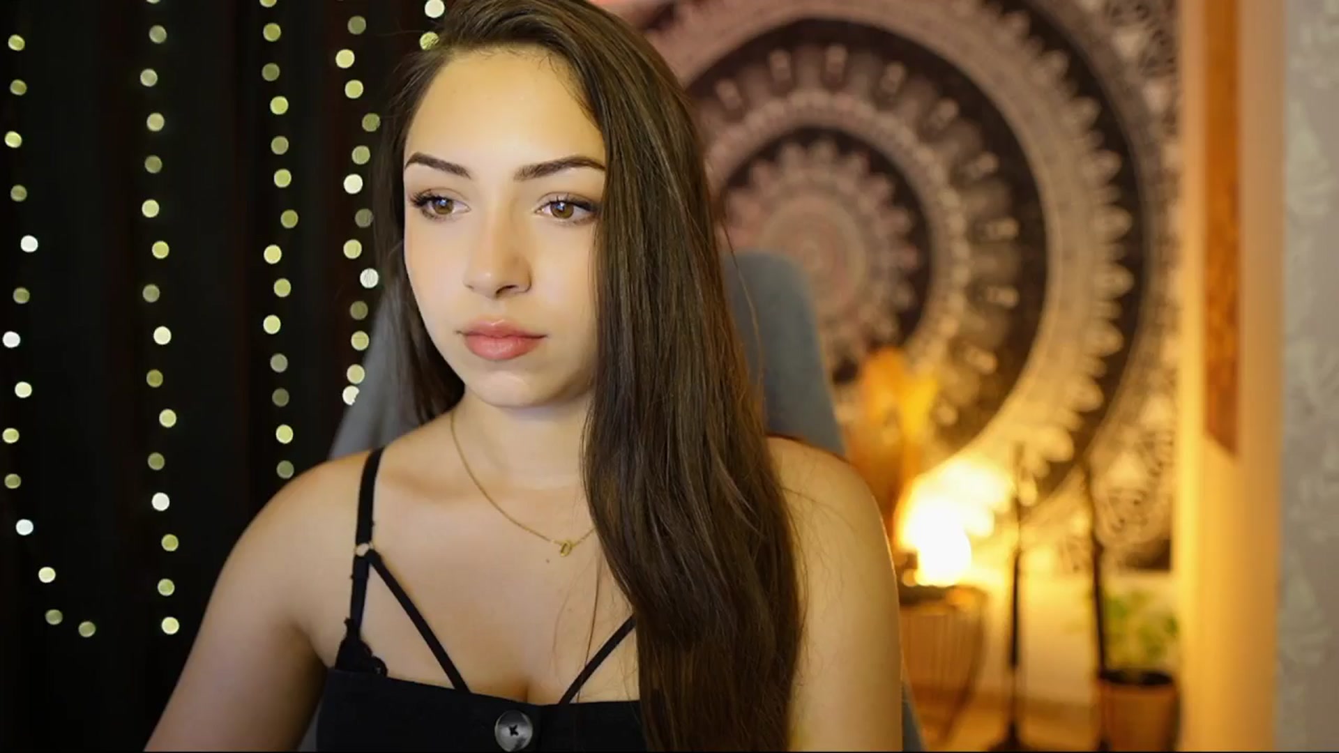 Gallery image thumbnail from Briar__Rose's myfreecams stream on, 06/13/2024, 16:34 image 8 of 20
