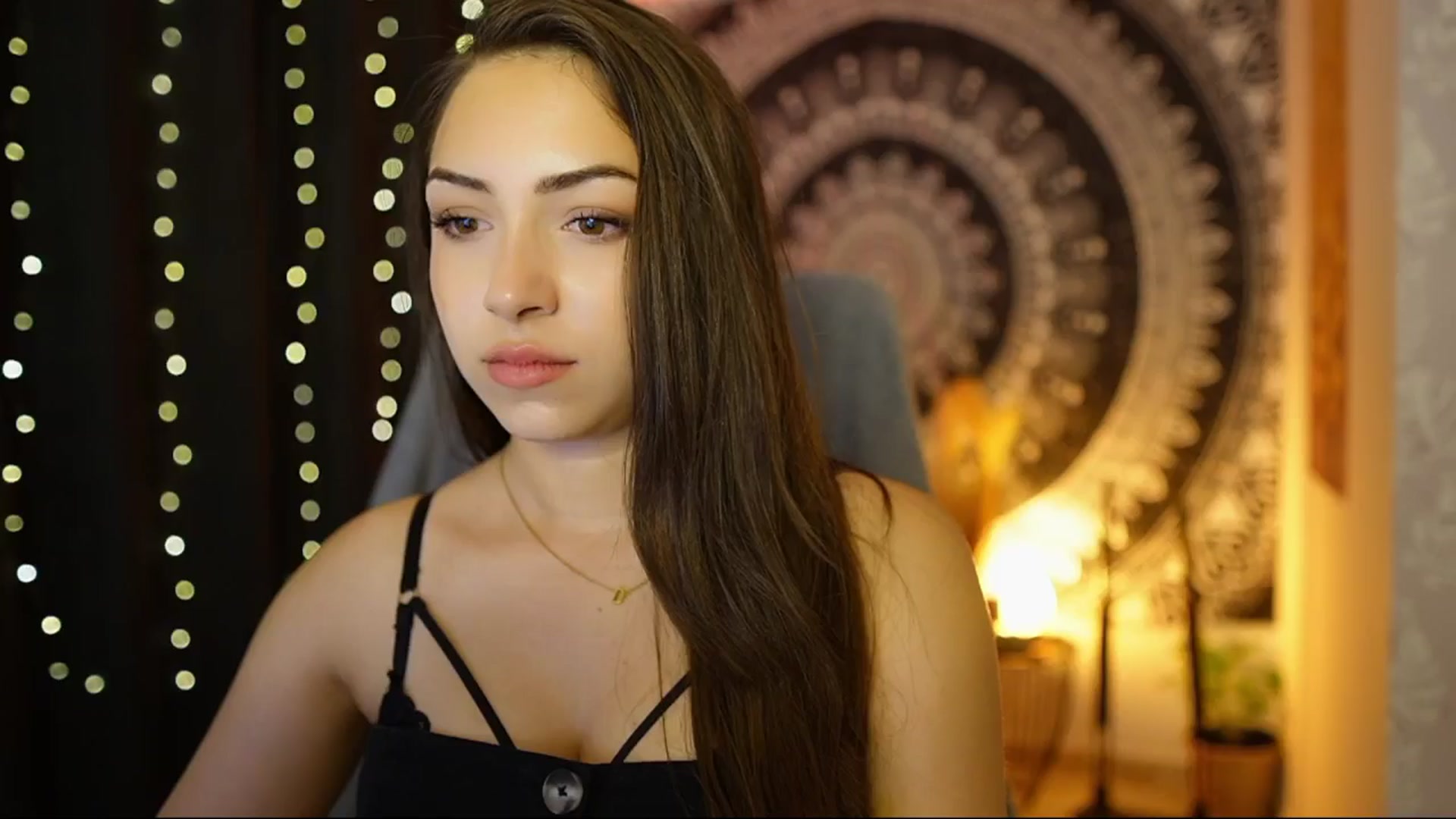 Gallery image thumbnail from Briar__Rose's myfreecams stream on, 06/13/2024, 16:34 image 3 of 20
