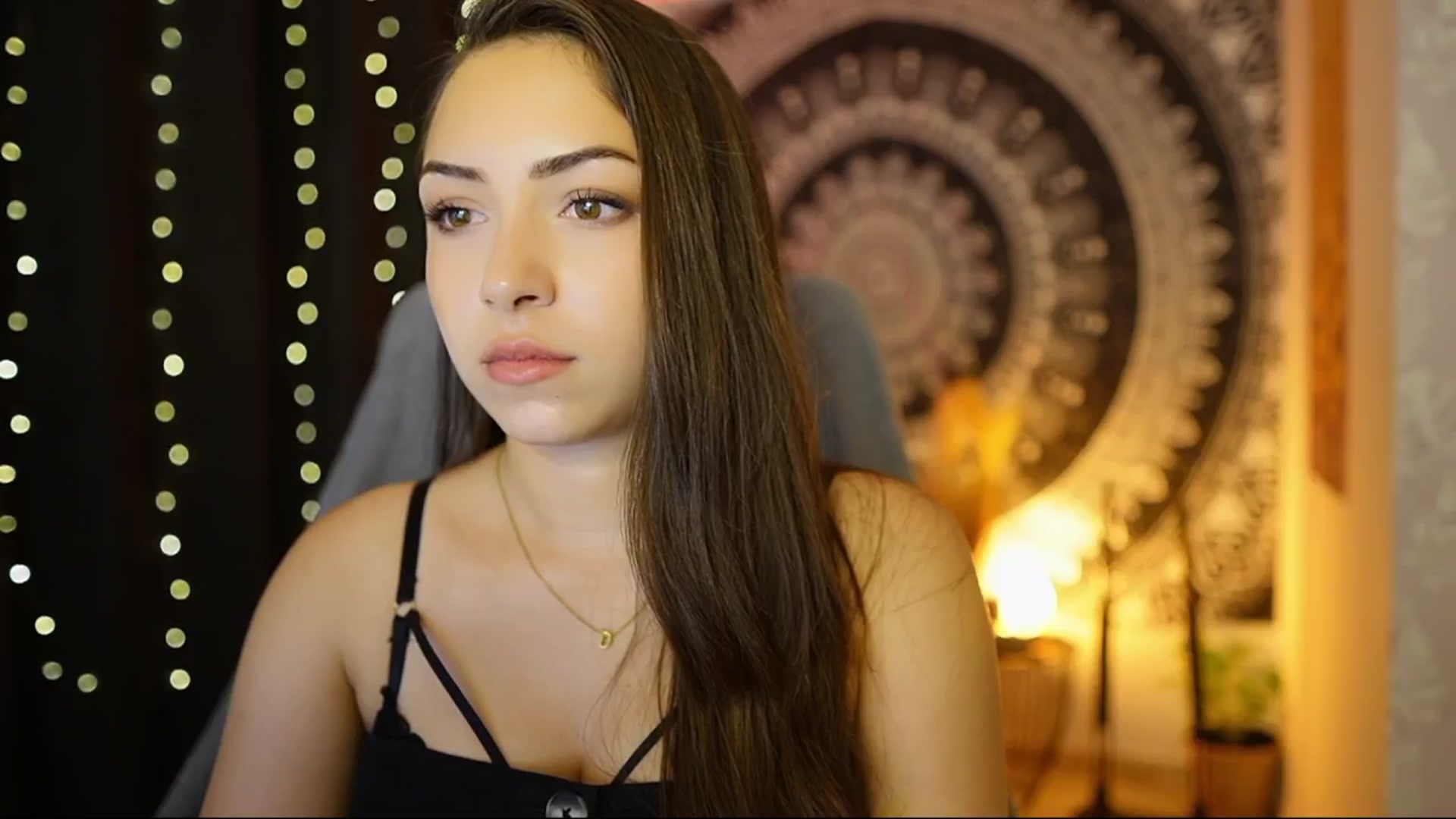 Gallery image thumbnail from Briar__Rose's myfreecams stream on, 06/13/2024, 17:34 image 10 of 20