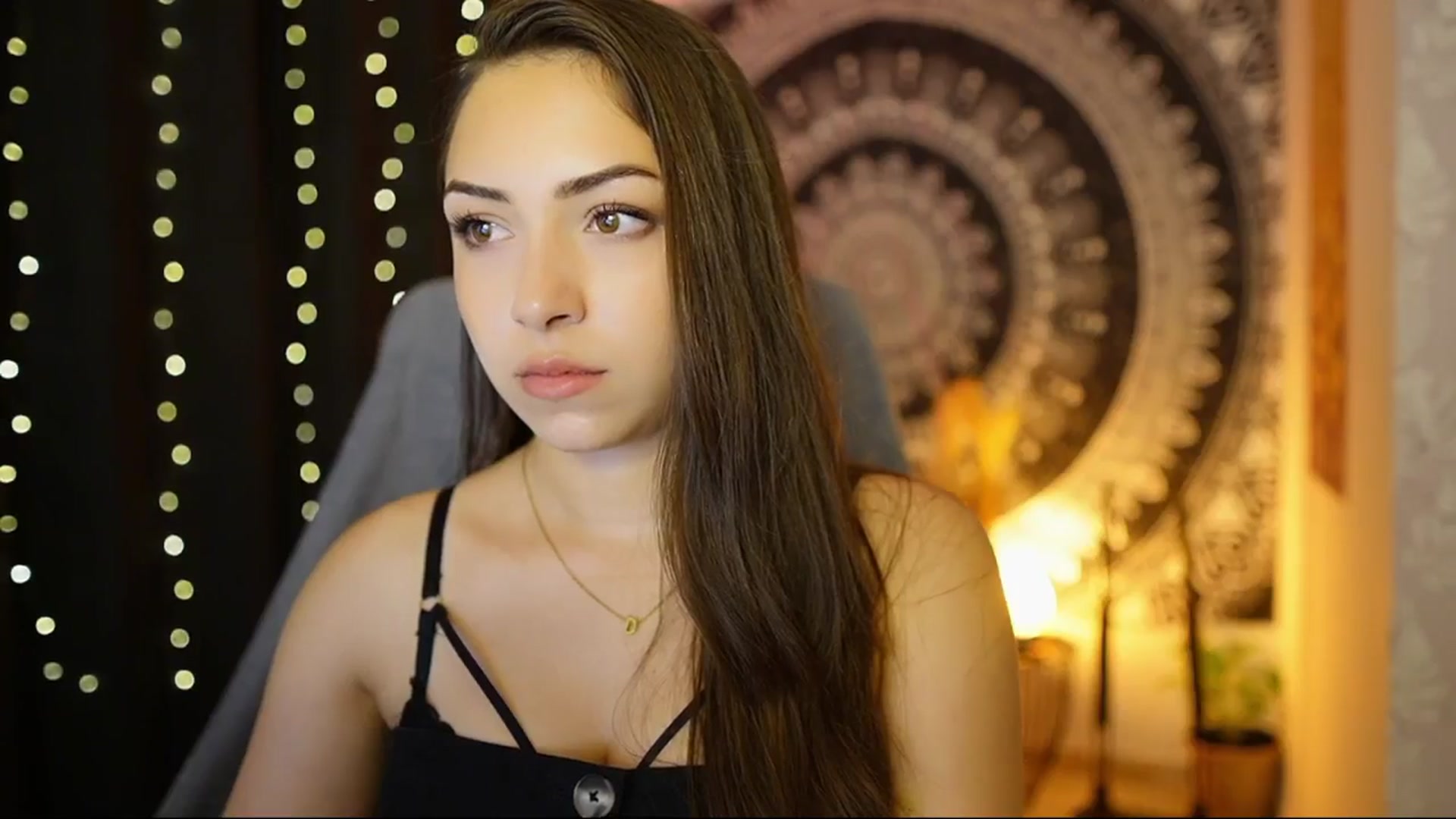 Gallery image thumbnail from Briar__Rose's myfreecams stream on, 06/13/2024, 17:34 image 9 of 20
