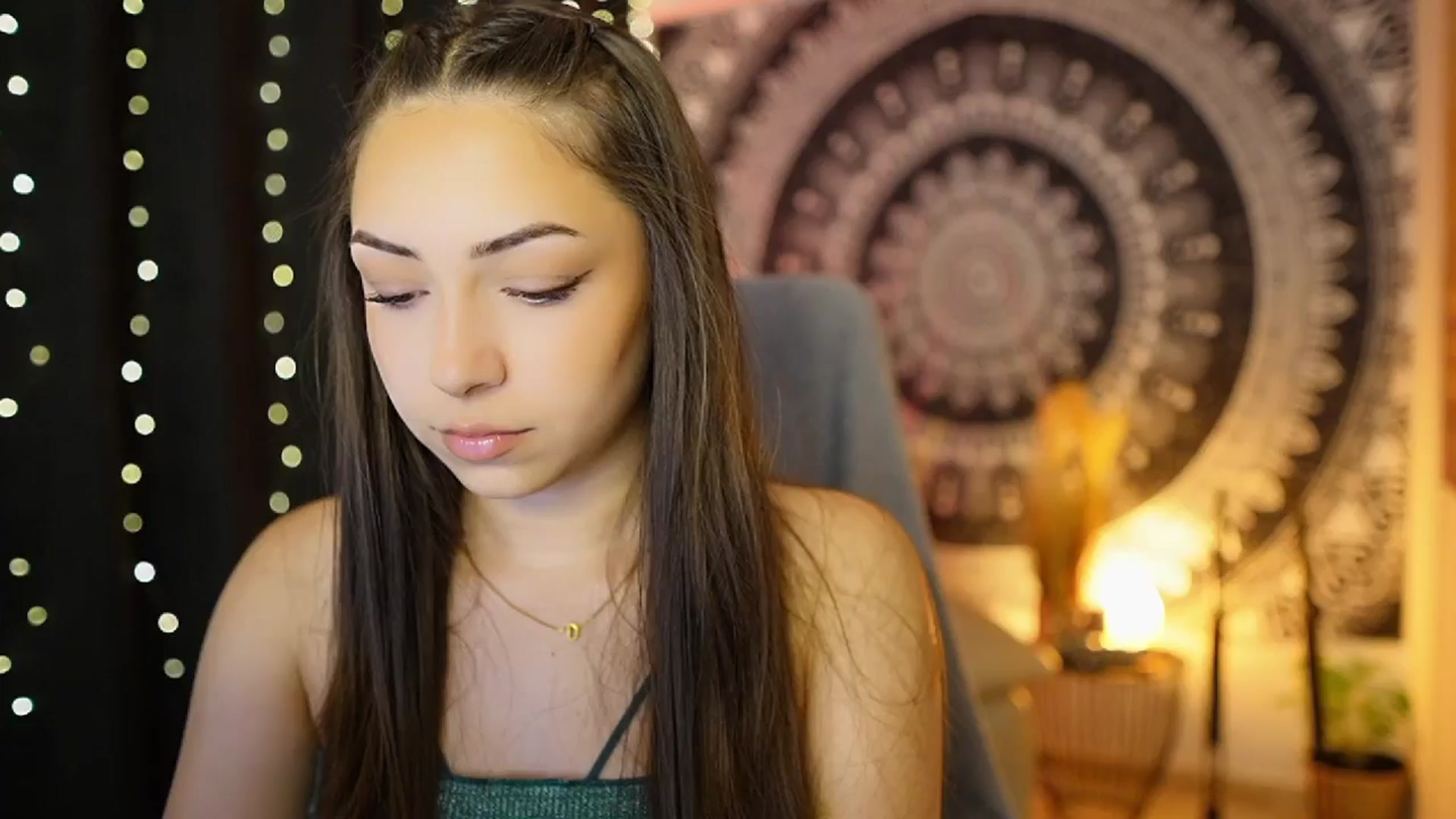 Gallery image thumbnail from Briar__Rose's myfreecams stream on, 06/14/2024, 13:35 image 3 of 20
