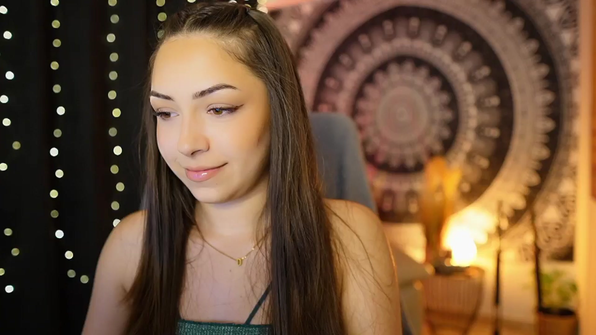 Gallery image thumbnail from Briar__Rose's myfreecams stream on, 06/14/2024, 13:35 image 13 of 20