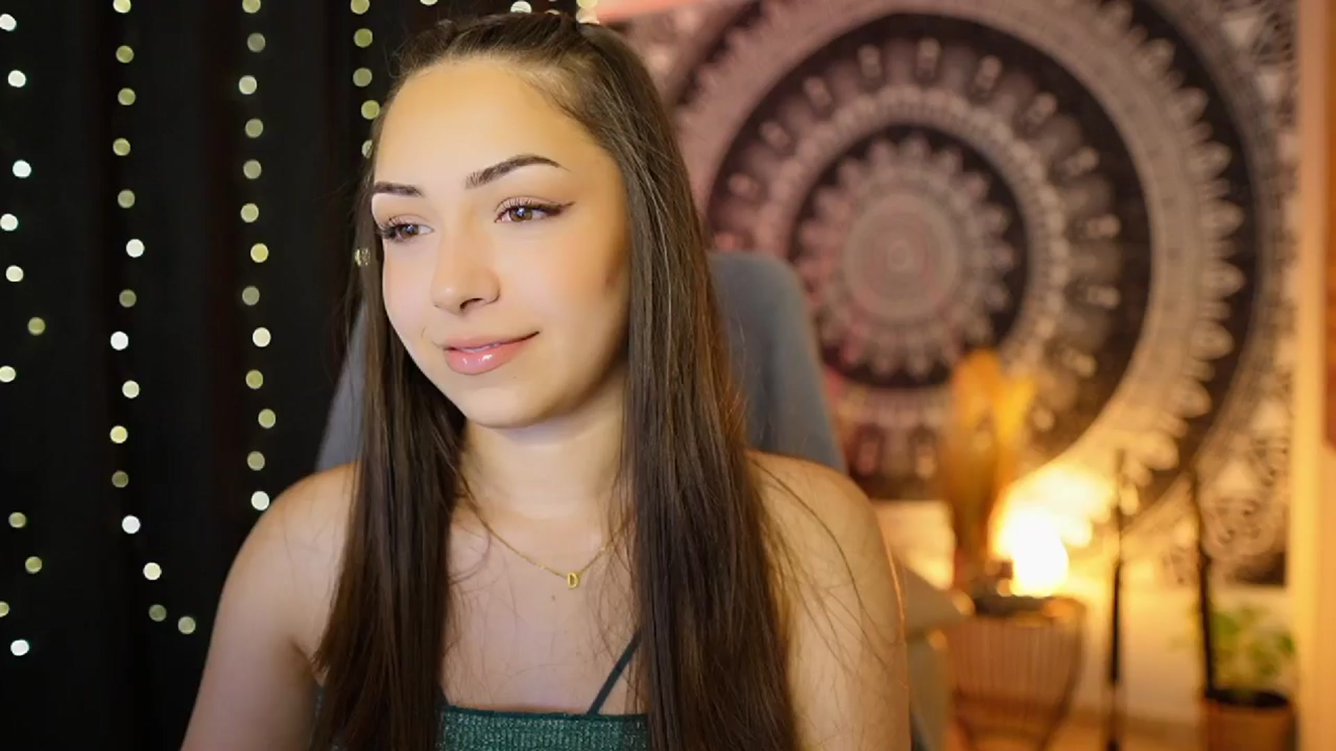Gallery image thumbnail from Briar__Rose's myfreecams stream on, 06/14/2024, 13:35 image 18 of 20
