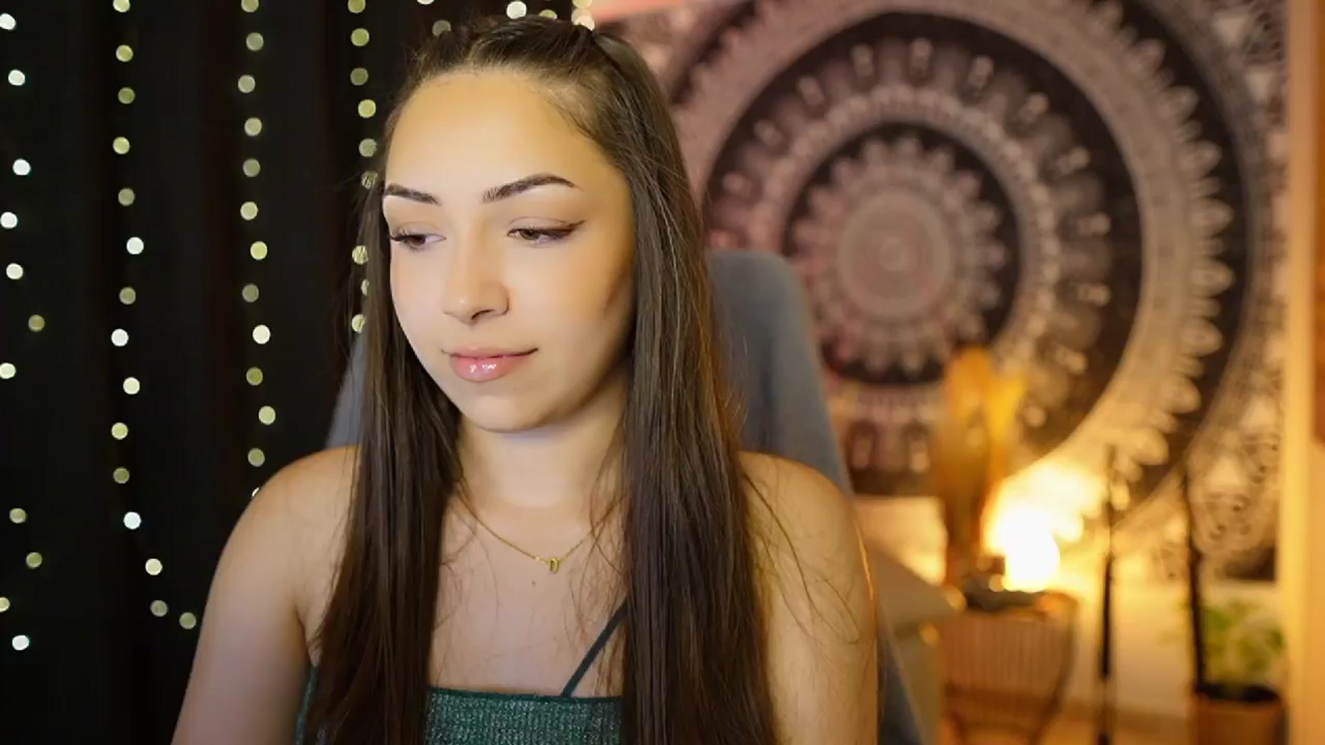 Gallery image thumbnail from Briar__Rose's myfreecams stream on, 06/14/2024, 13:35 image 8 of 20