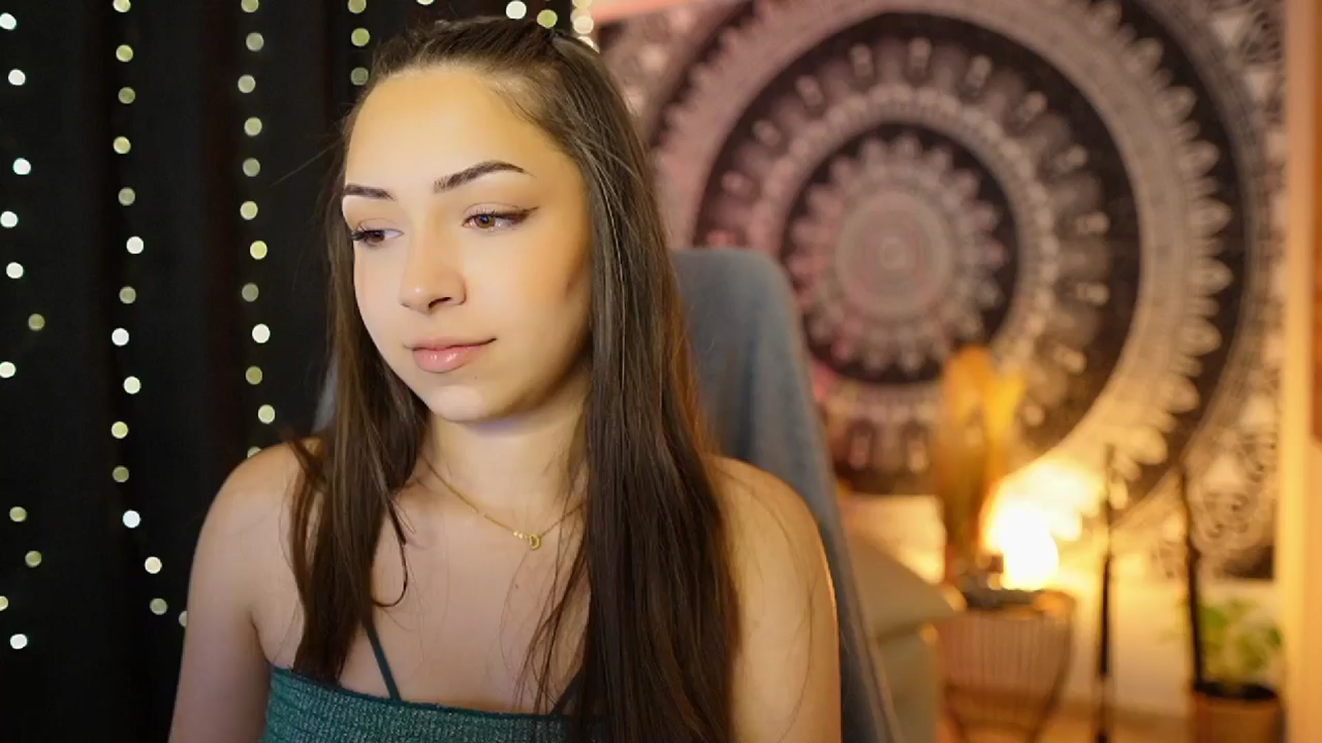 Gallery image thumbnail from Briar__Rose's myfreecams stream on, 06/14/2024, 15:20 image 15 of 20